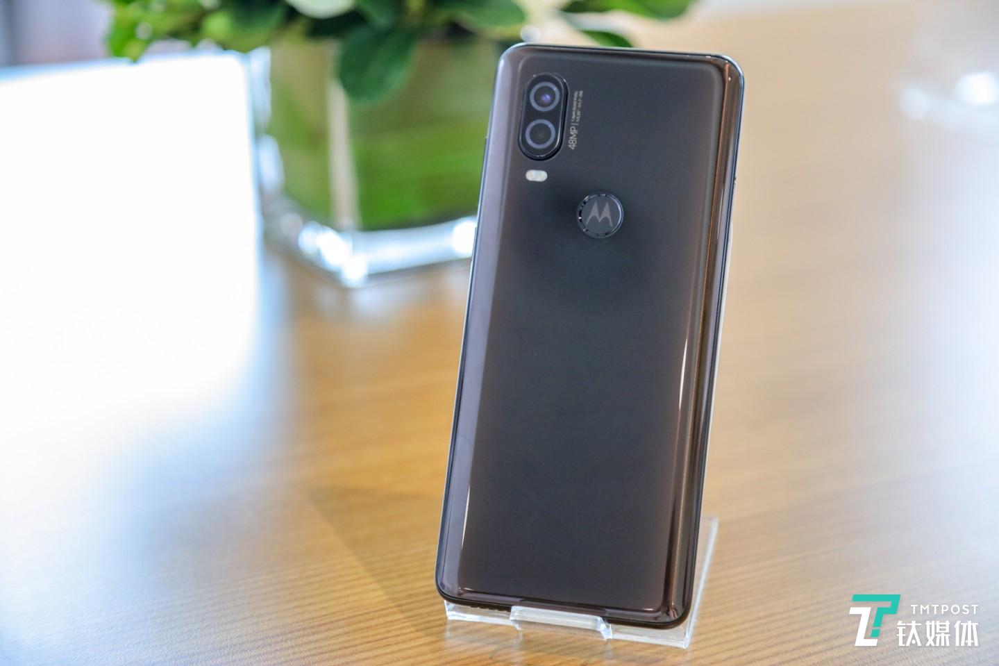 渐变色纳米光学覆膜工艺