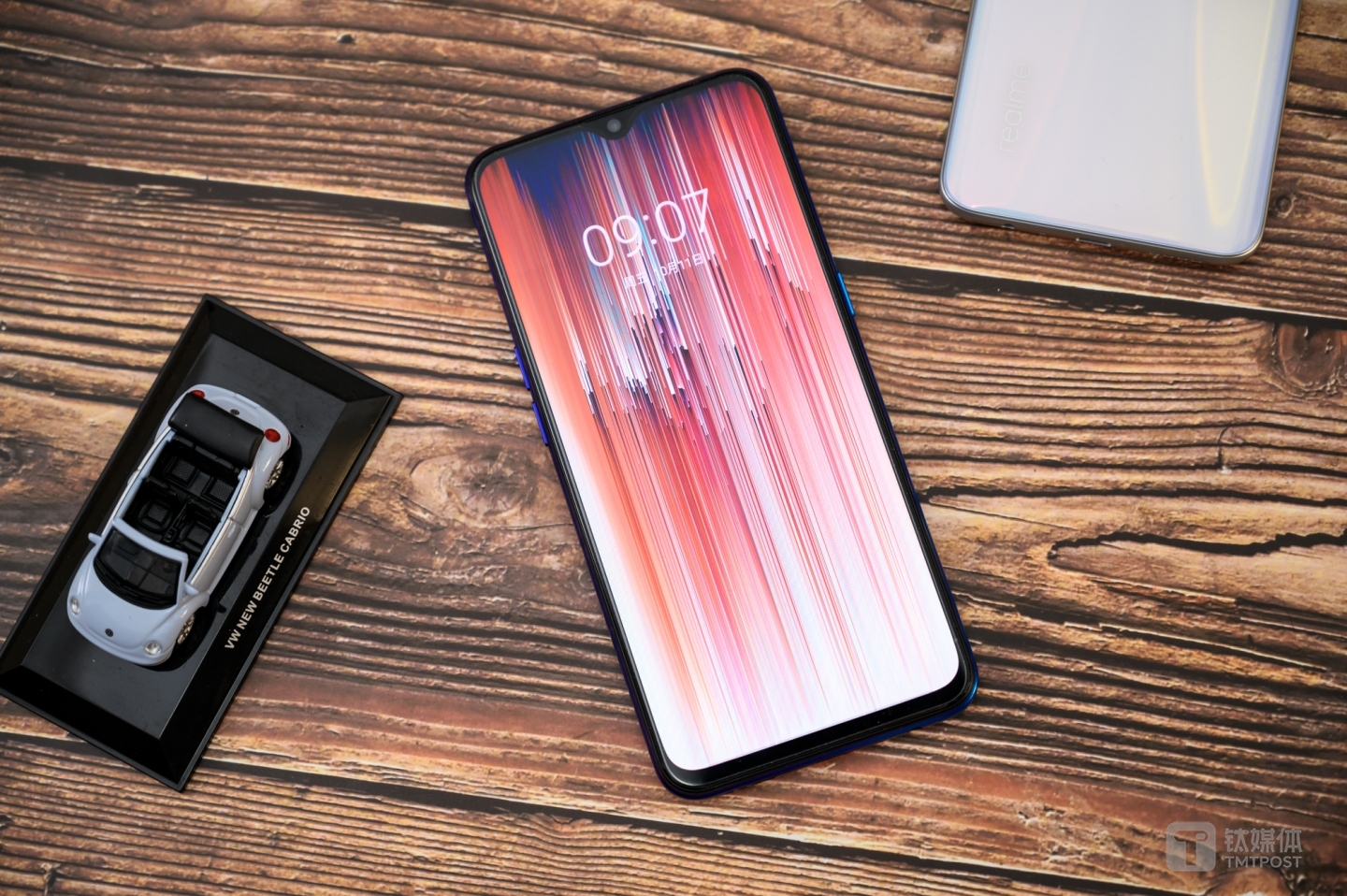 正面91.9%屏占比