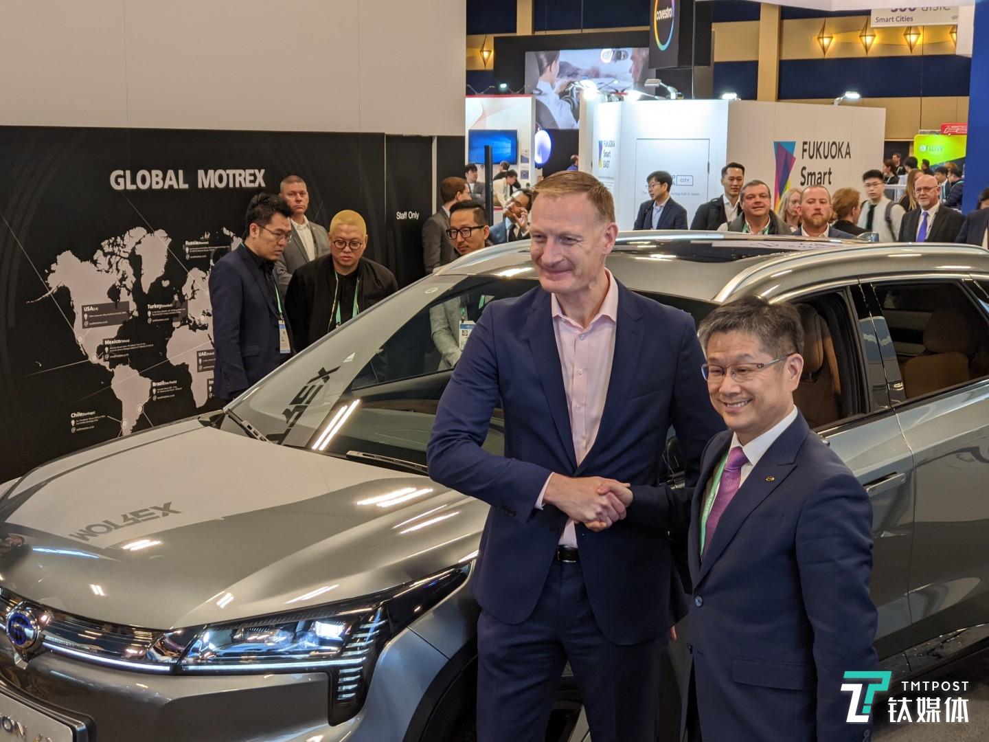 广汽新能源Aion LX亮相展台