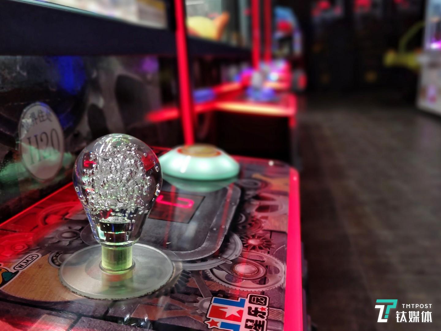 更多样张 焦距：4.4mm 光圈：f/1.8 快门速度：1/s ISO: