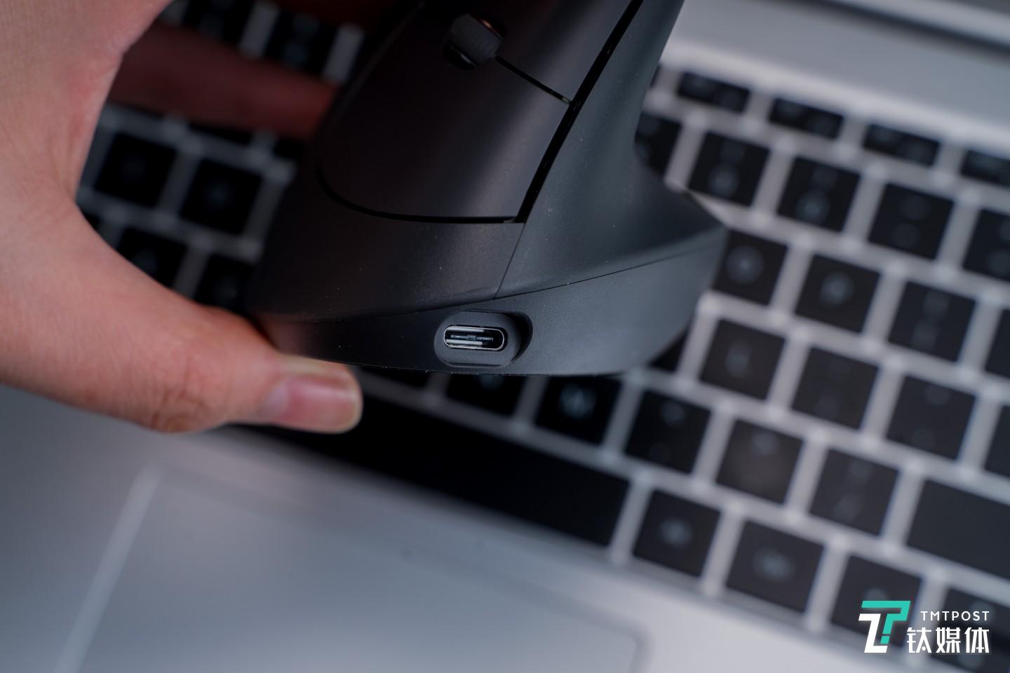 Type-C口支持快充，续航无压力