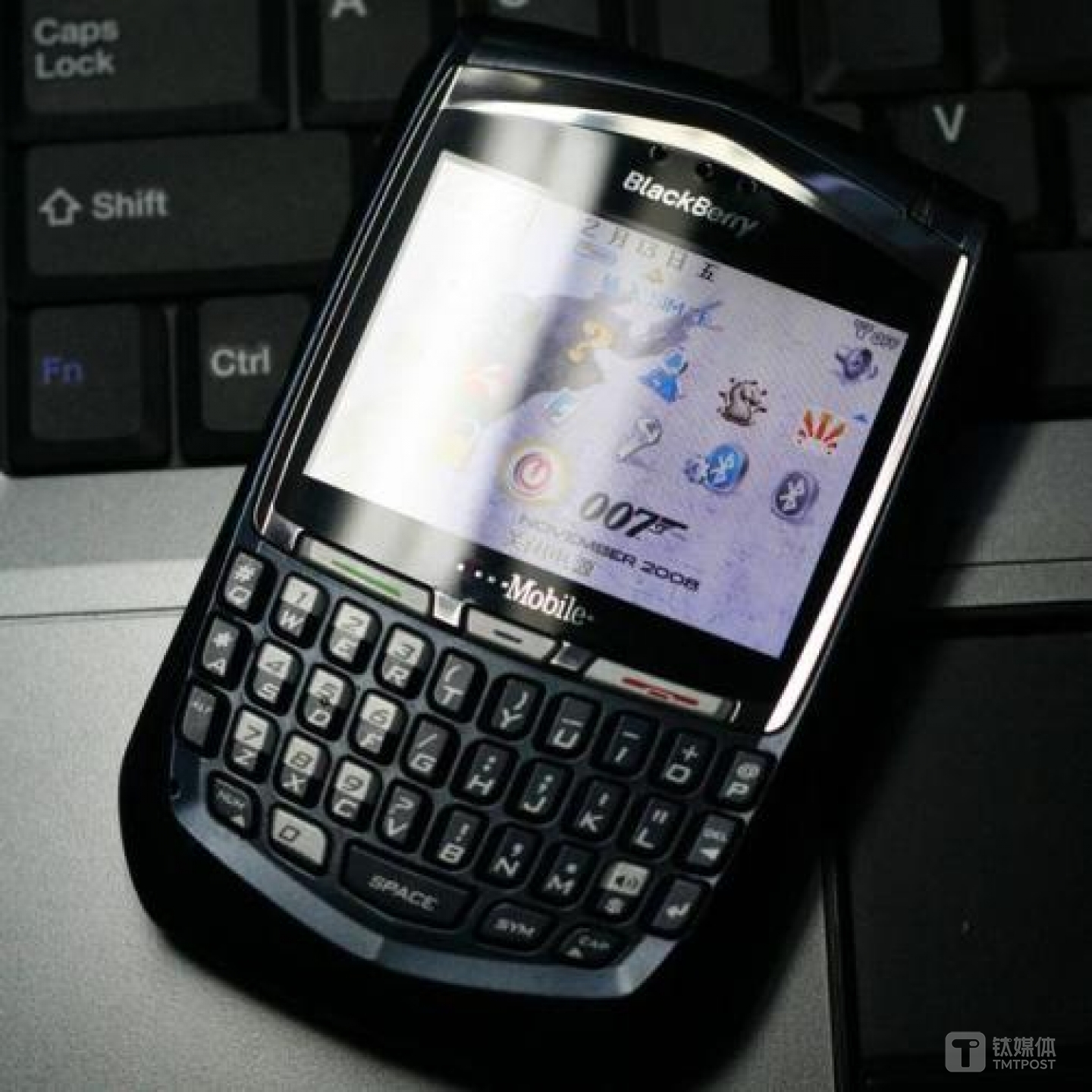 BlackBerry 8700