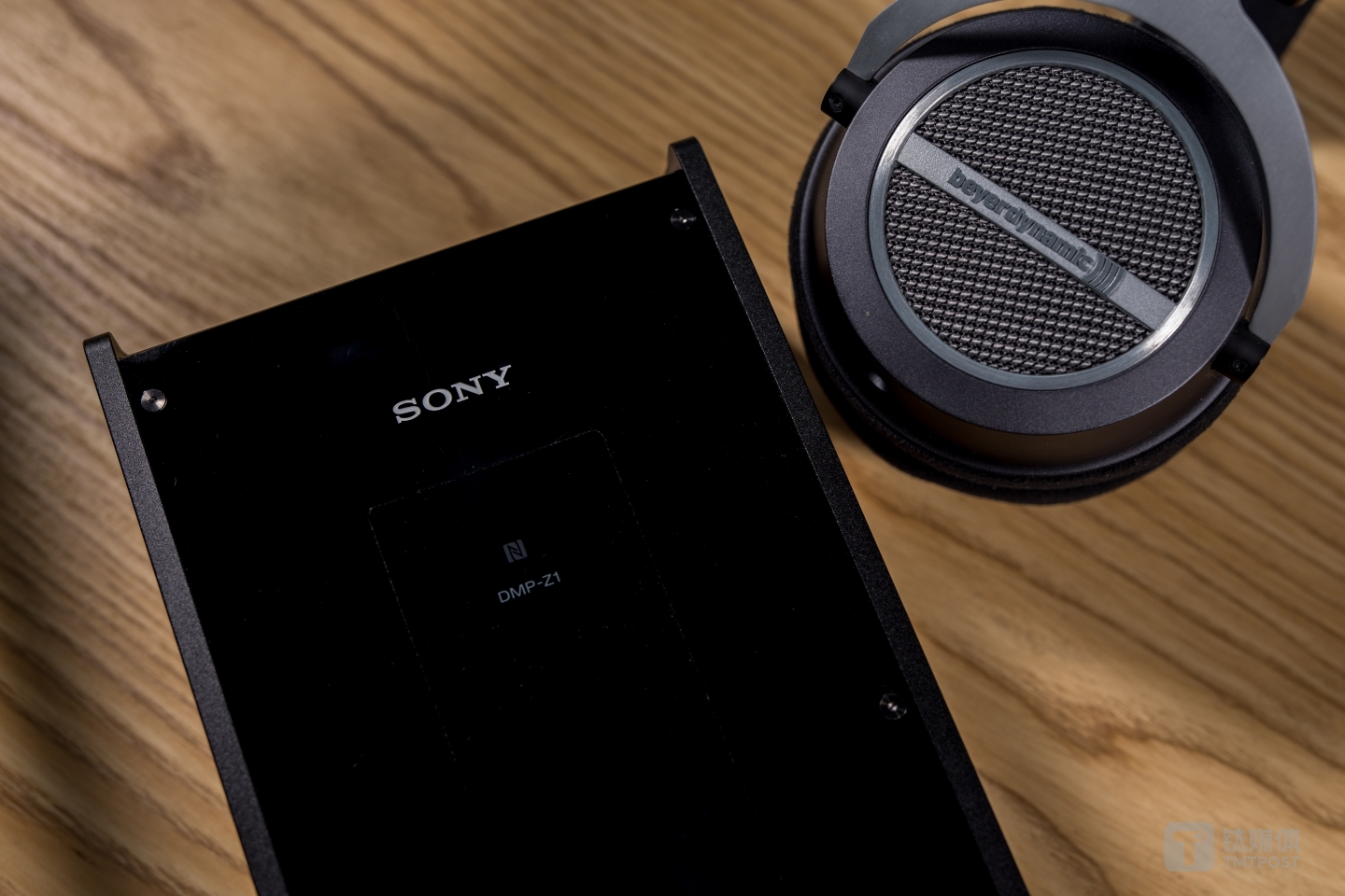 从DMP-Z1换到其他设备，很容易发现声音的差距