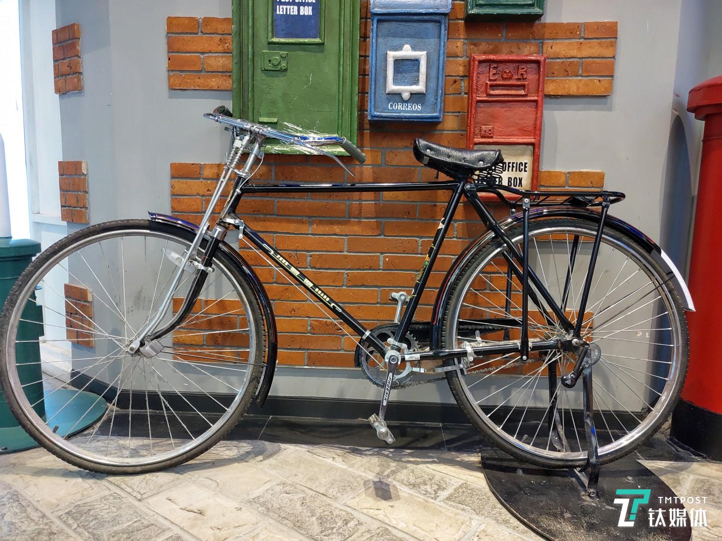 更多样张 焦距：4.4mm 光圈：f/1.8 快门速度：1/s ISO: