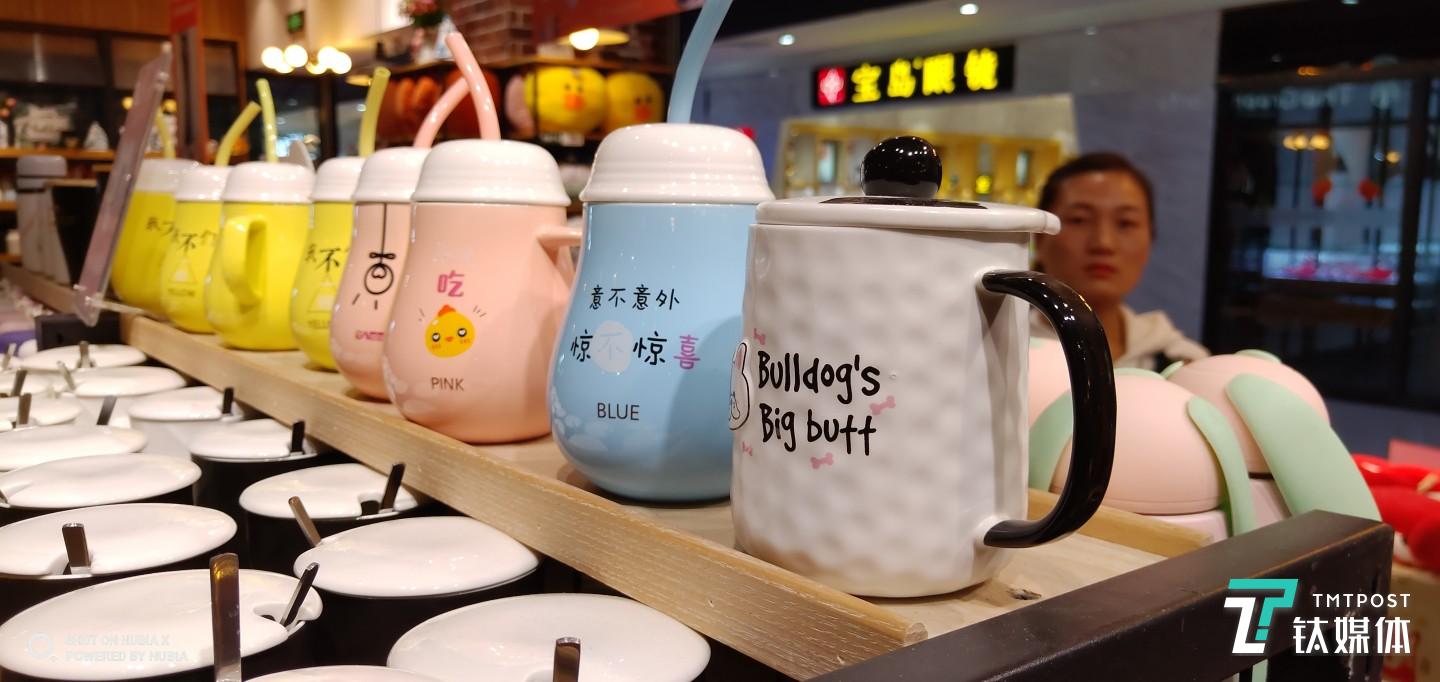 焦距：4.27mm 光圈：f/1.8 快门速度：1/100s ISO：100