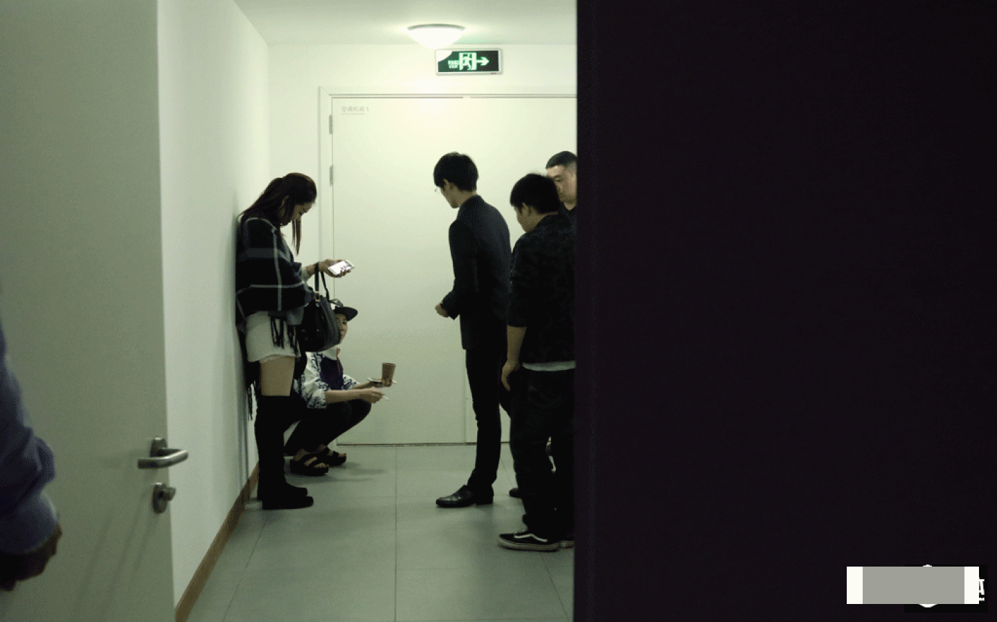 After the conference, Xu found a corner where she could smoke and talk to her partners about other details. Xu Ke has the passion of youth, and that&rsquo;s what makes her special and allows her to deal with different people smoothly and unite a group of people that share the same goal with her.