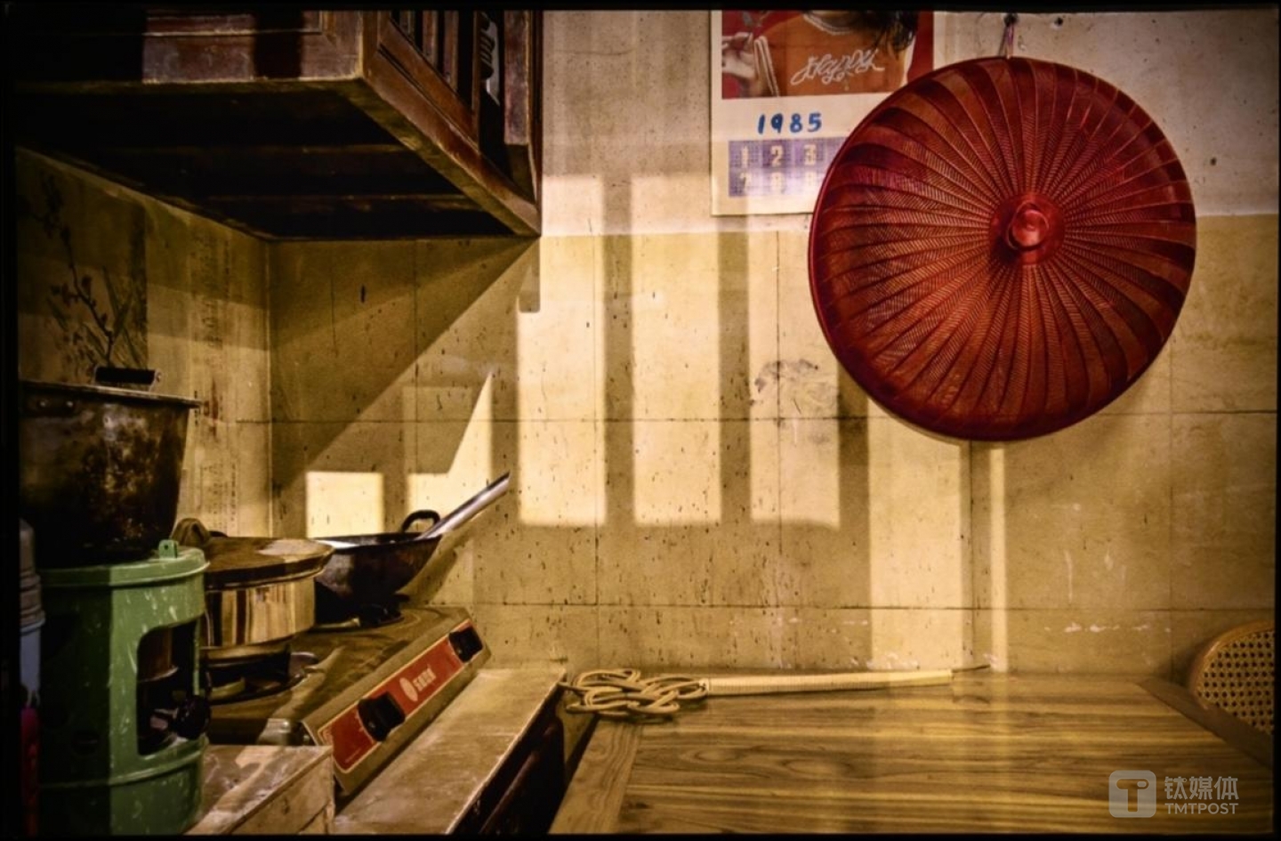 上世纪的厨房场景（图片来源：钛媒体APP作者拍摄）