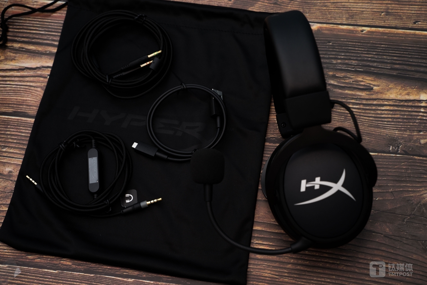 既有双头又有单头的3.5mm耳机线