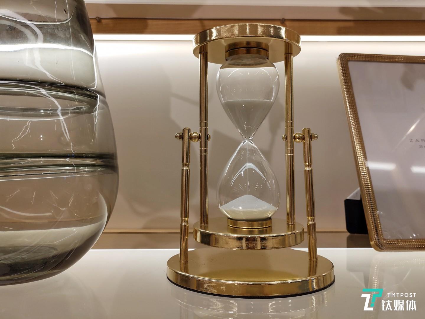 更多样张 焦距：4.4mm 光圈：f/1.8 快门速度：1/s ISO: