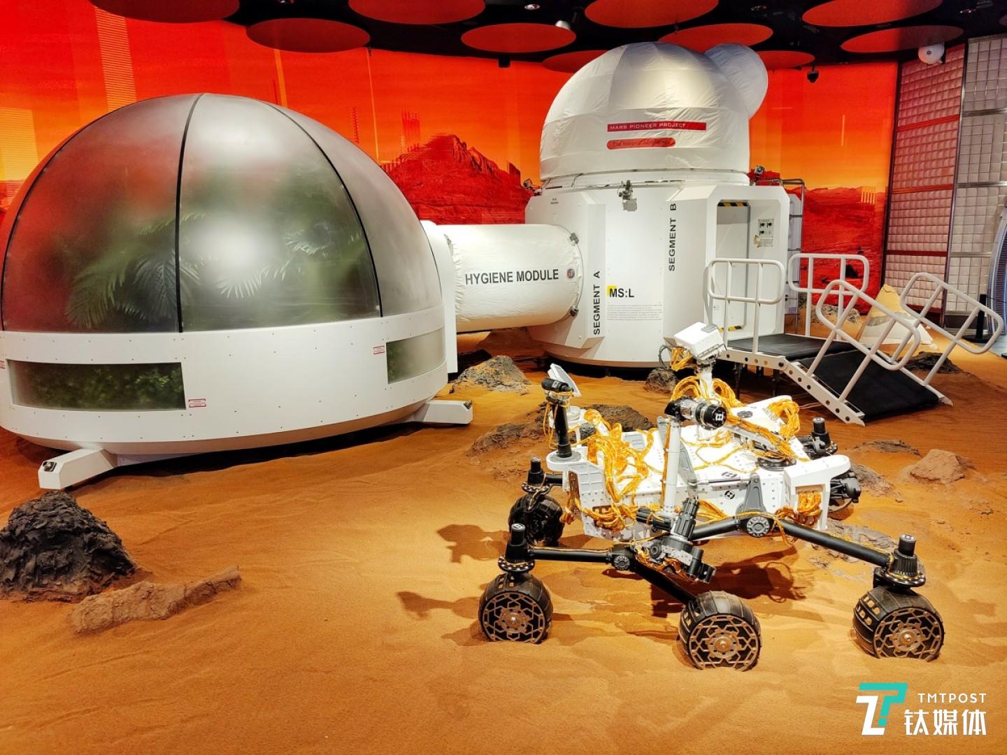 更多样张 焦距：mm 光圈：f/ 快门速度：1/s ISO: