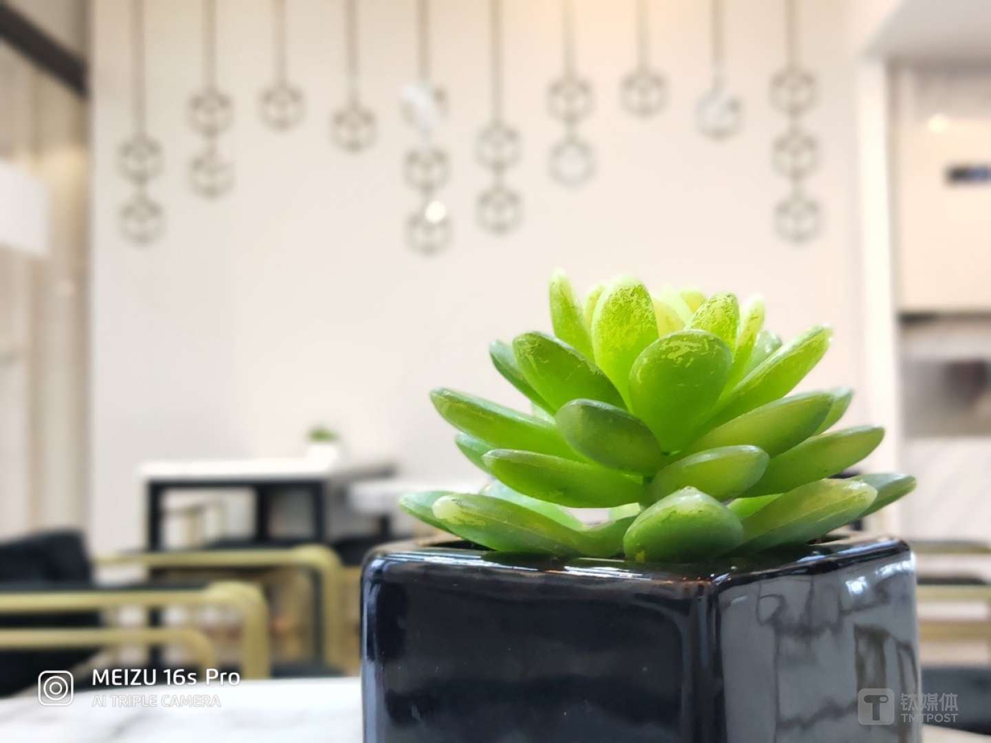 更多样张 焦距：2.24mm 光圈：f/2.2 快门速度：1/s ISO: