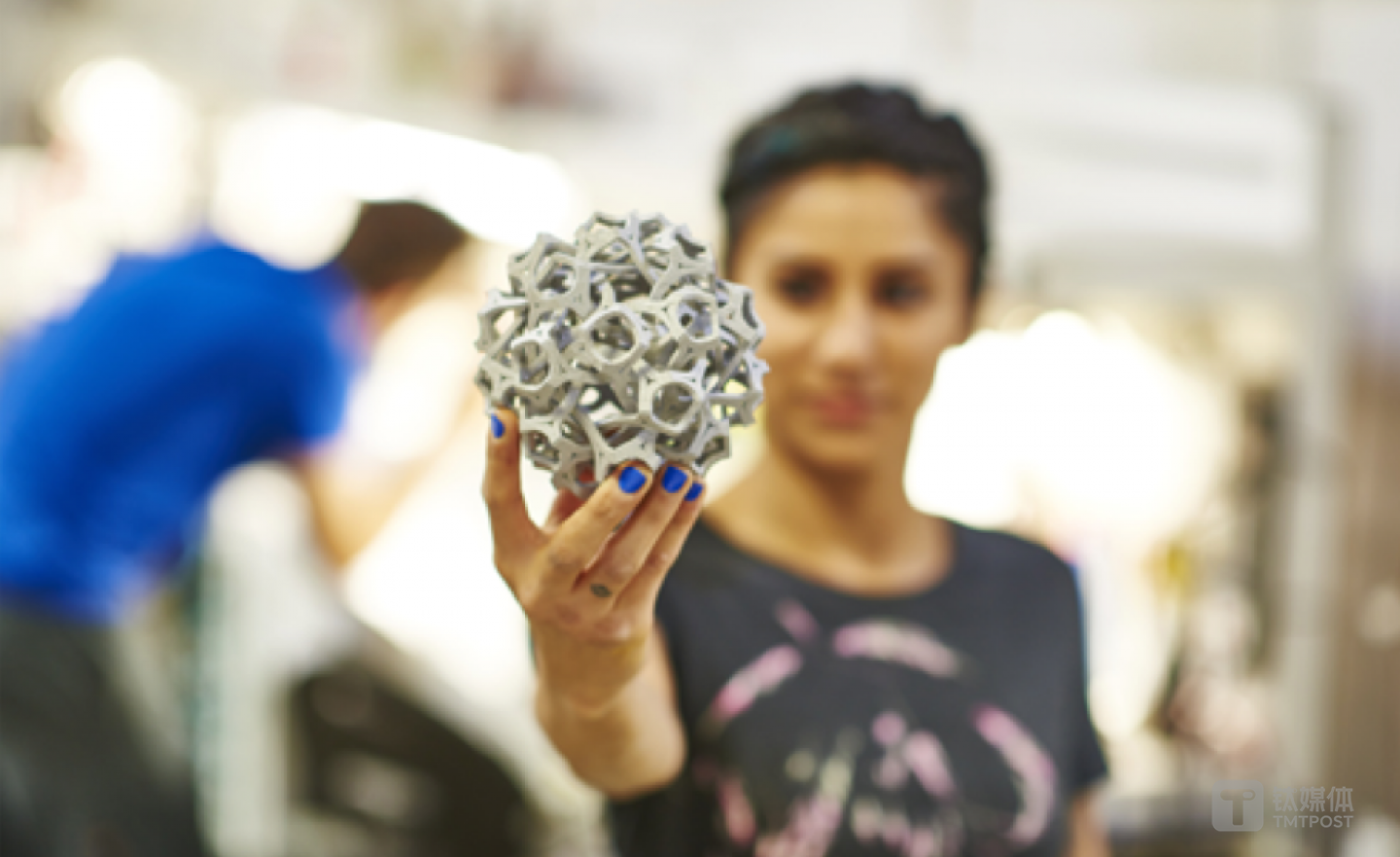 选择性激光烧结部件 （来源：stratasysdirect.com）