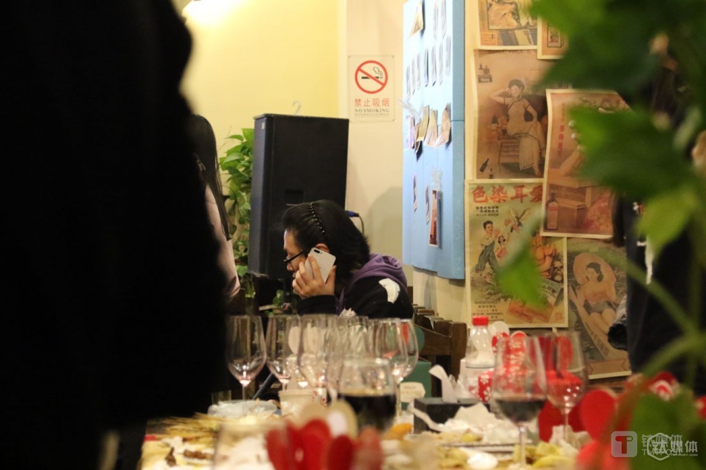 This night, Mr. Chen agreed to help manage another startup project. According to him, good projects are actually those most people don&rsquo;t understand. &ldquo;If everybody understands your project and thinks high of you, then you are definitely the only one to have such ideas. However, when few people can understand your ideas, it&rsquo;s probable you will make something out of it at last.&rdquo;