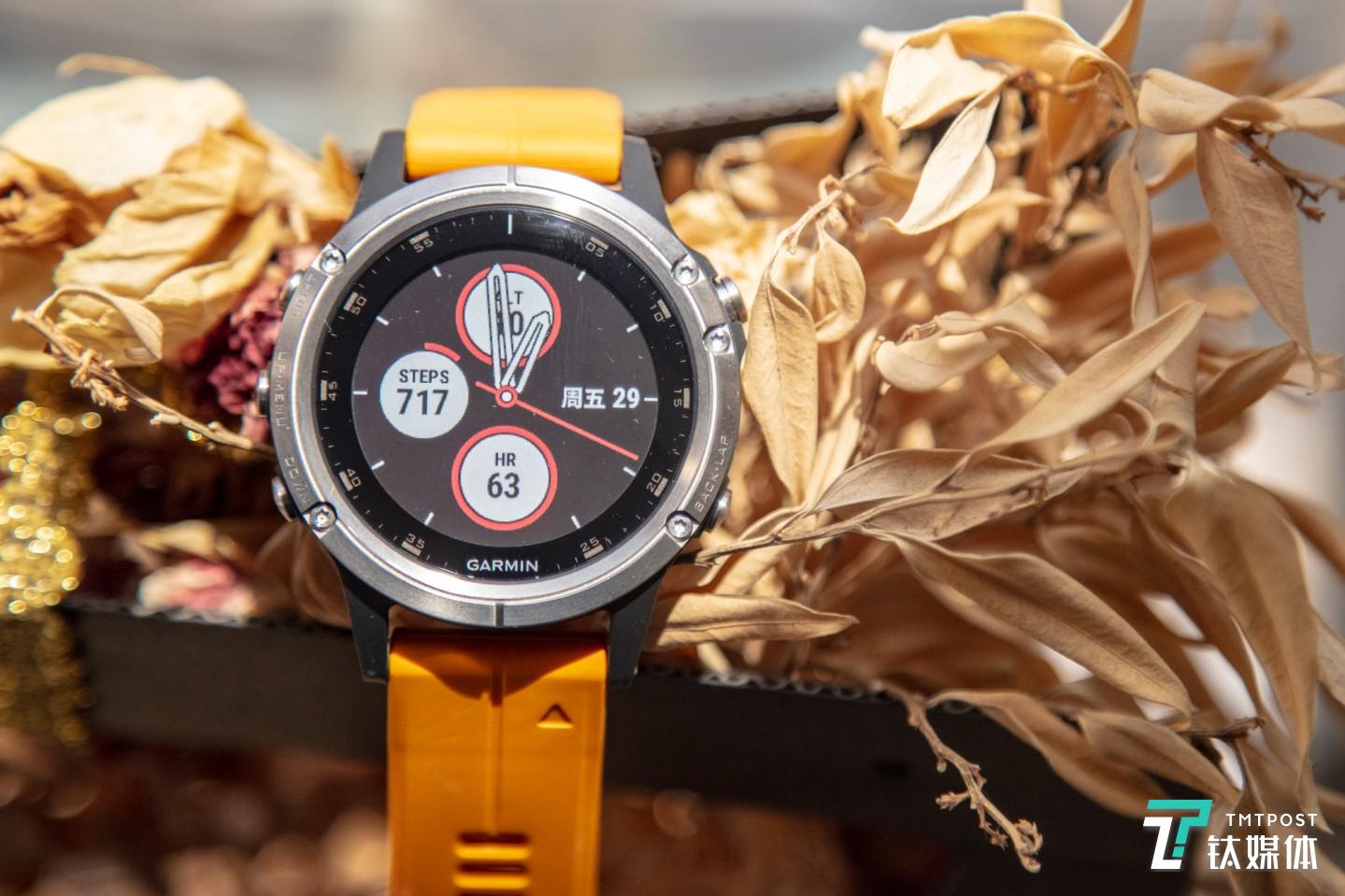 骚气的闪耀橘配色