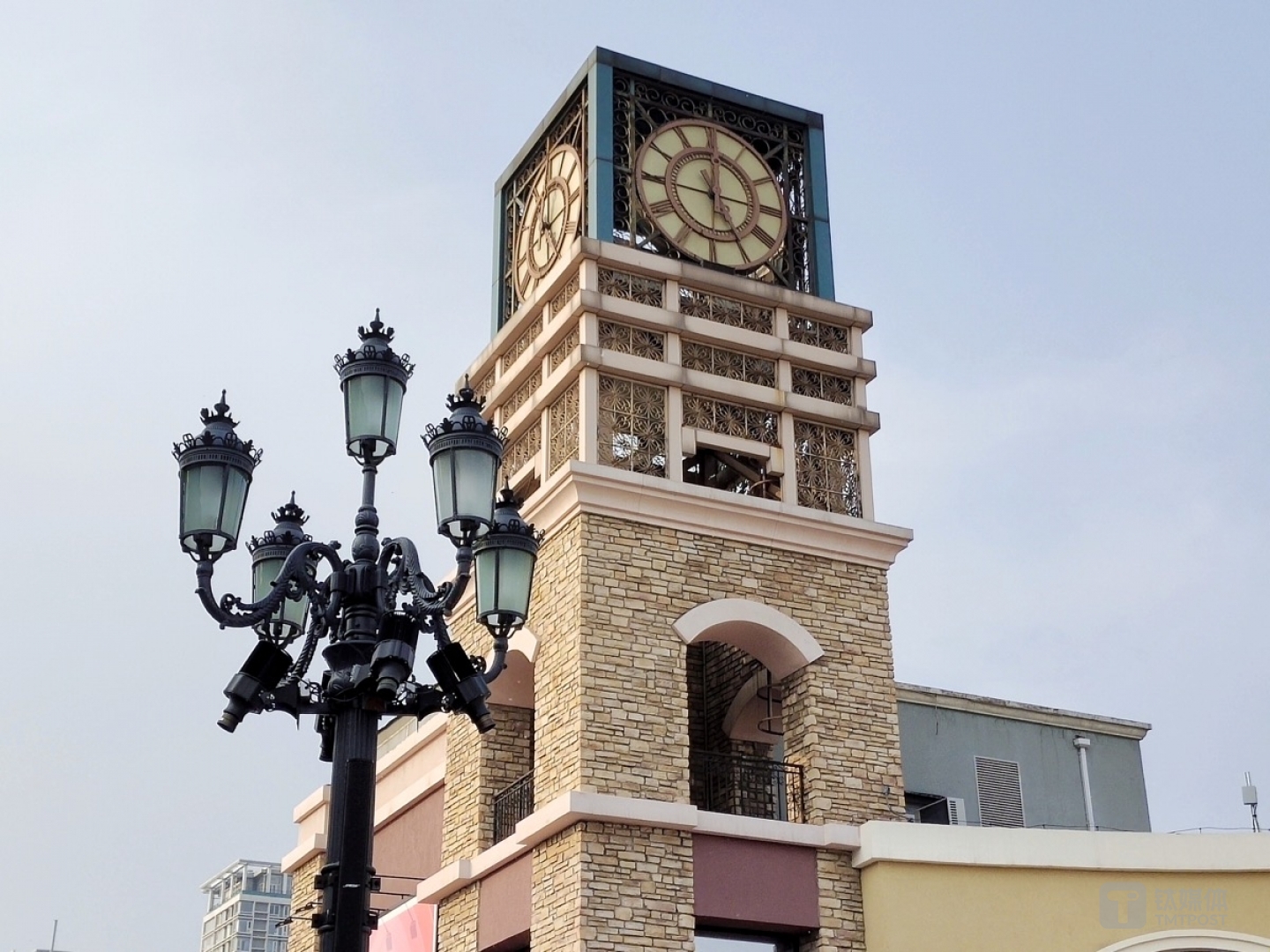 更多样张 焦距：mm 光圈：f/ 快门速度：1/s ISO: