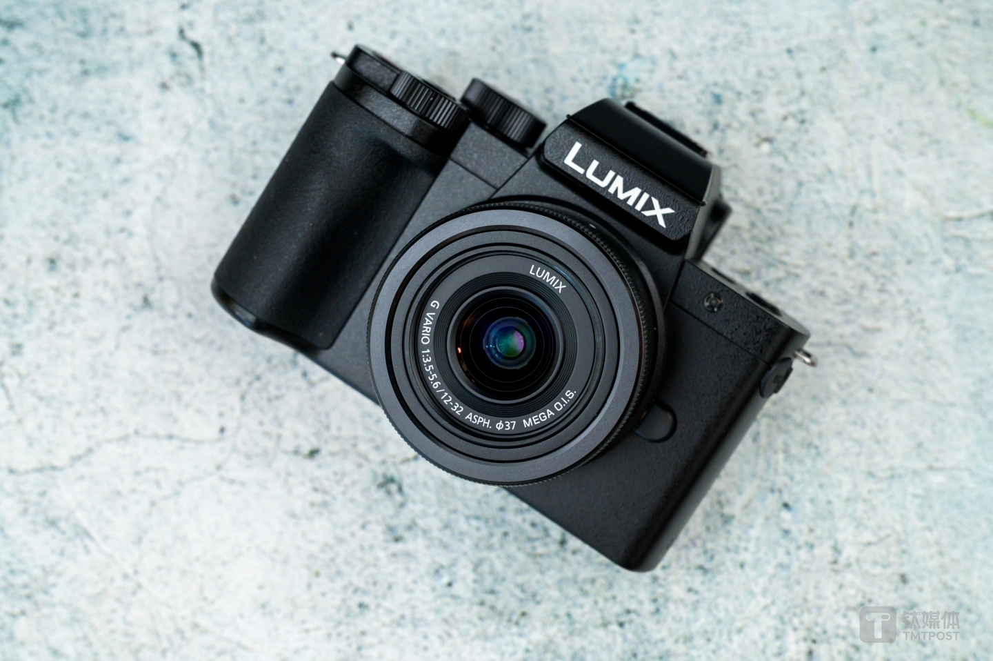 松下Lumix G100