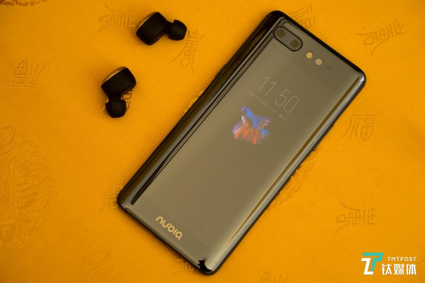 日间光线状态熄屏显示