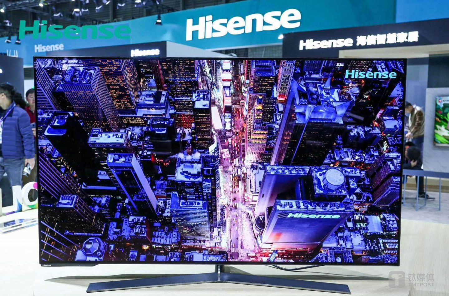 海信展示的OLED产品