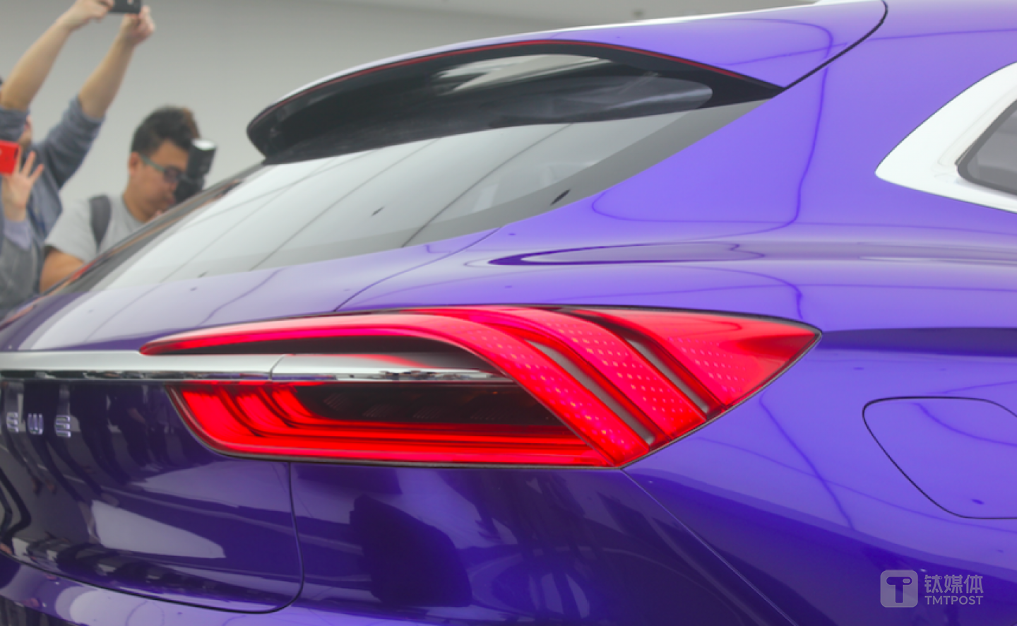 荣威光之翼转向灯