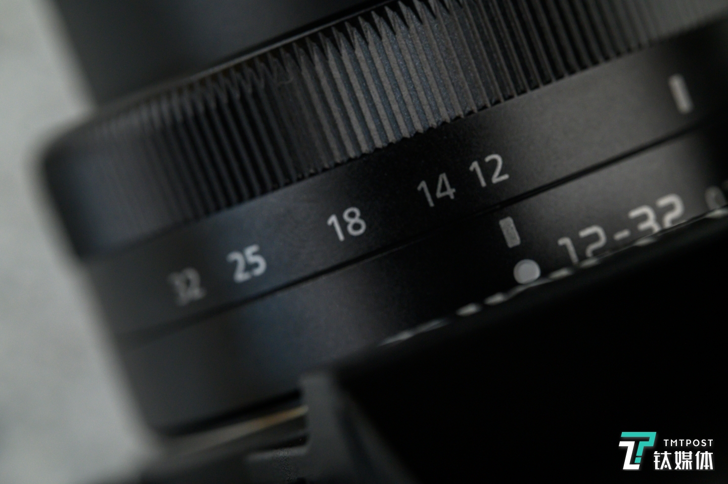 套机中的12~32mm镜头