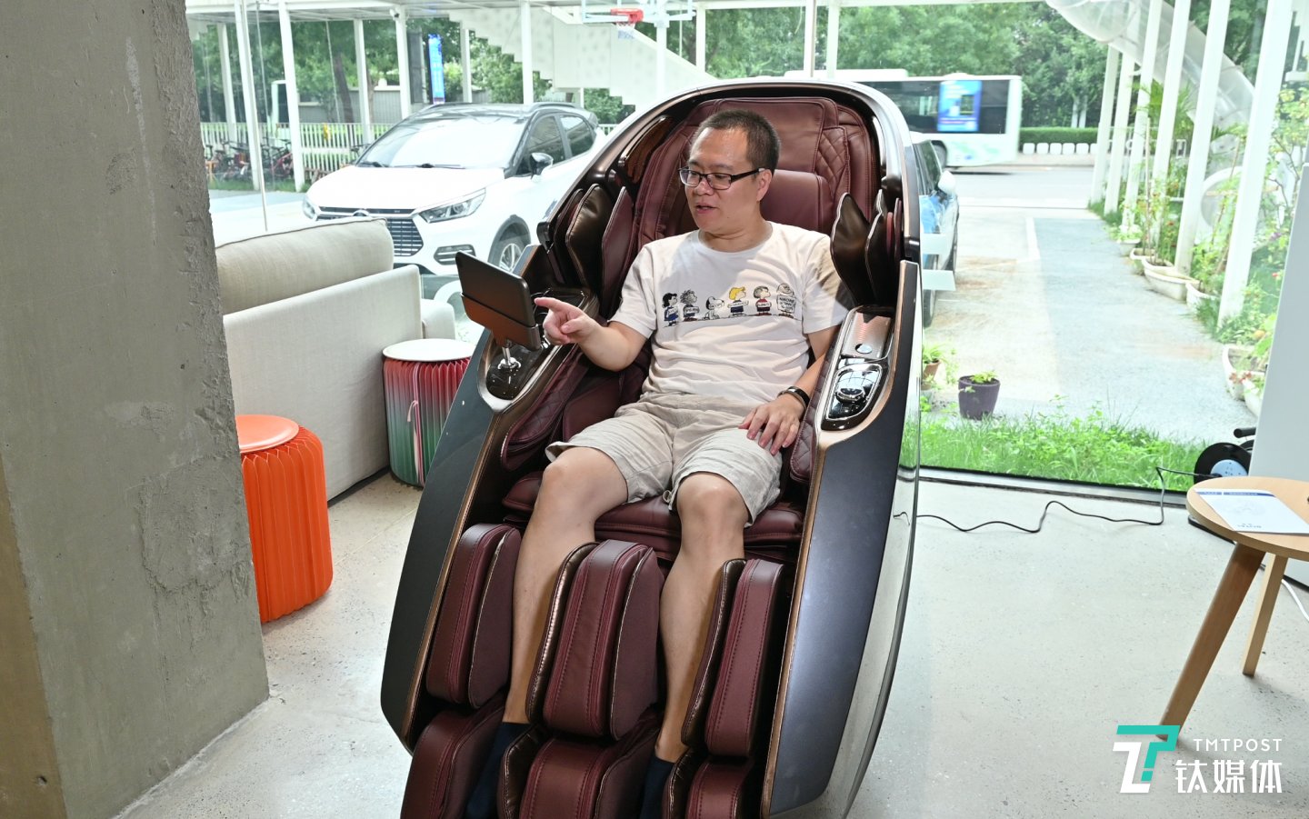 关闭零重力按摩状态下坐姿