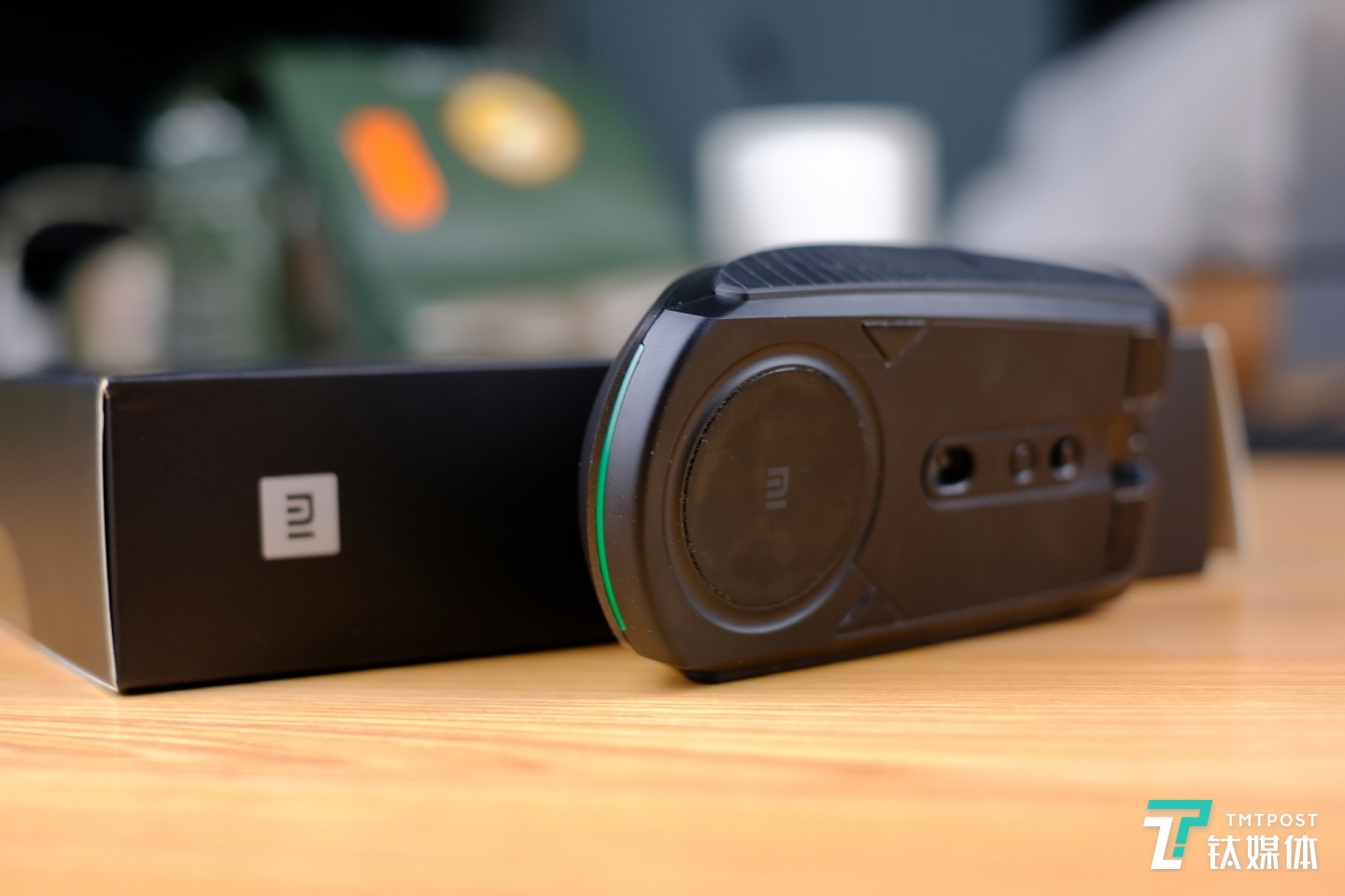 小米游戏鼠标-MI Logo 在底部