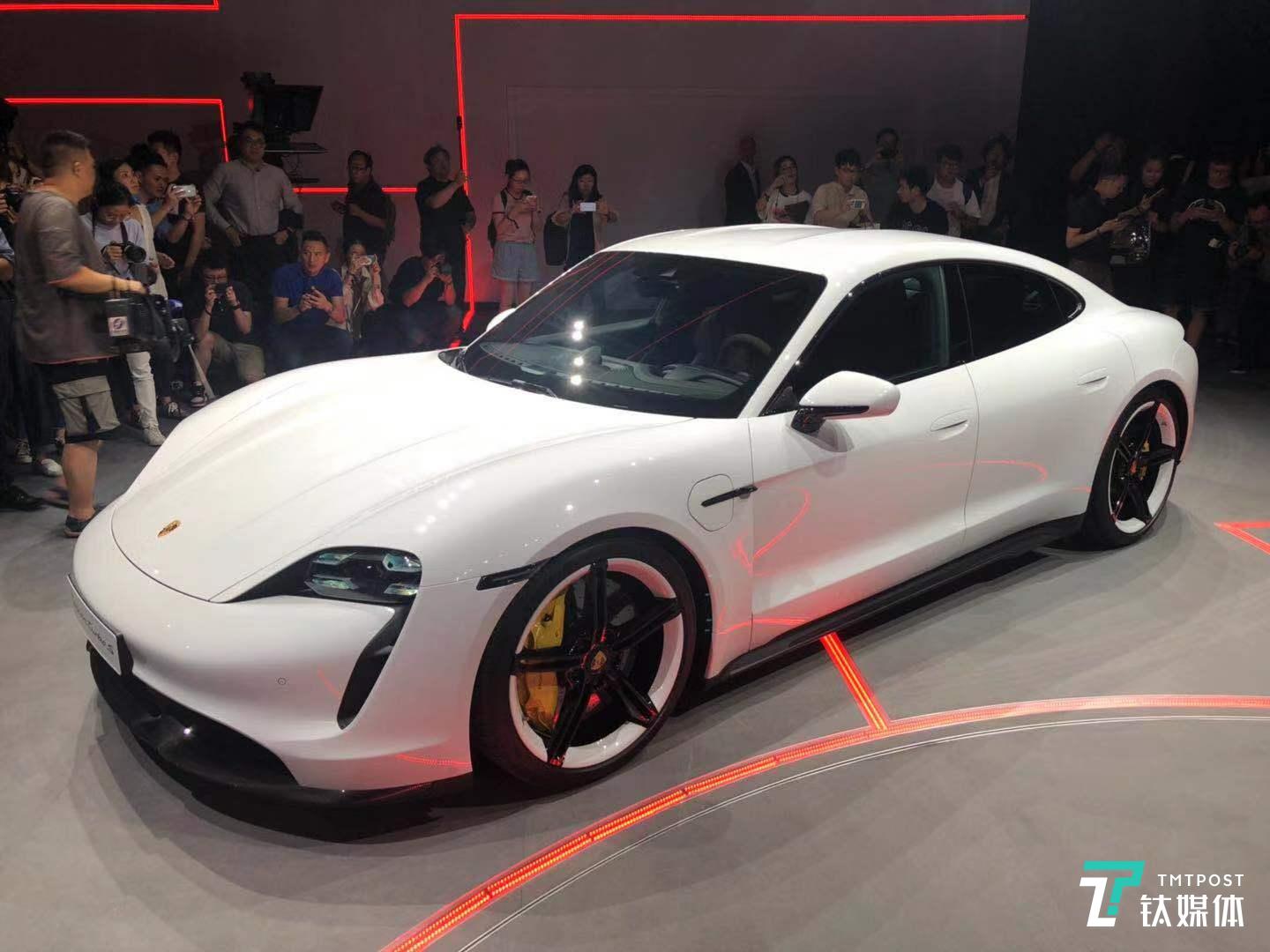 发布会现场真车实拍