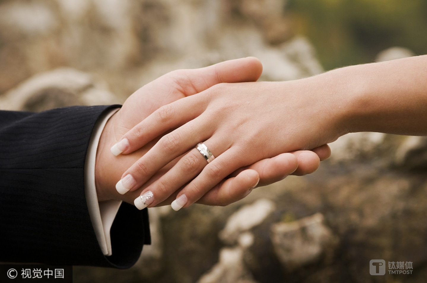 题图来自：视觉中国