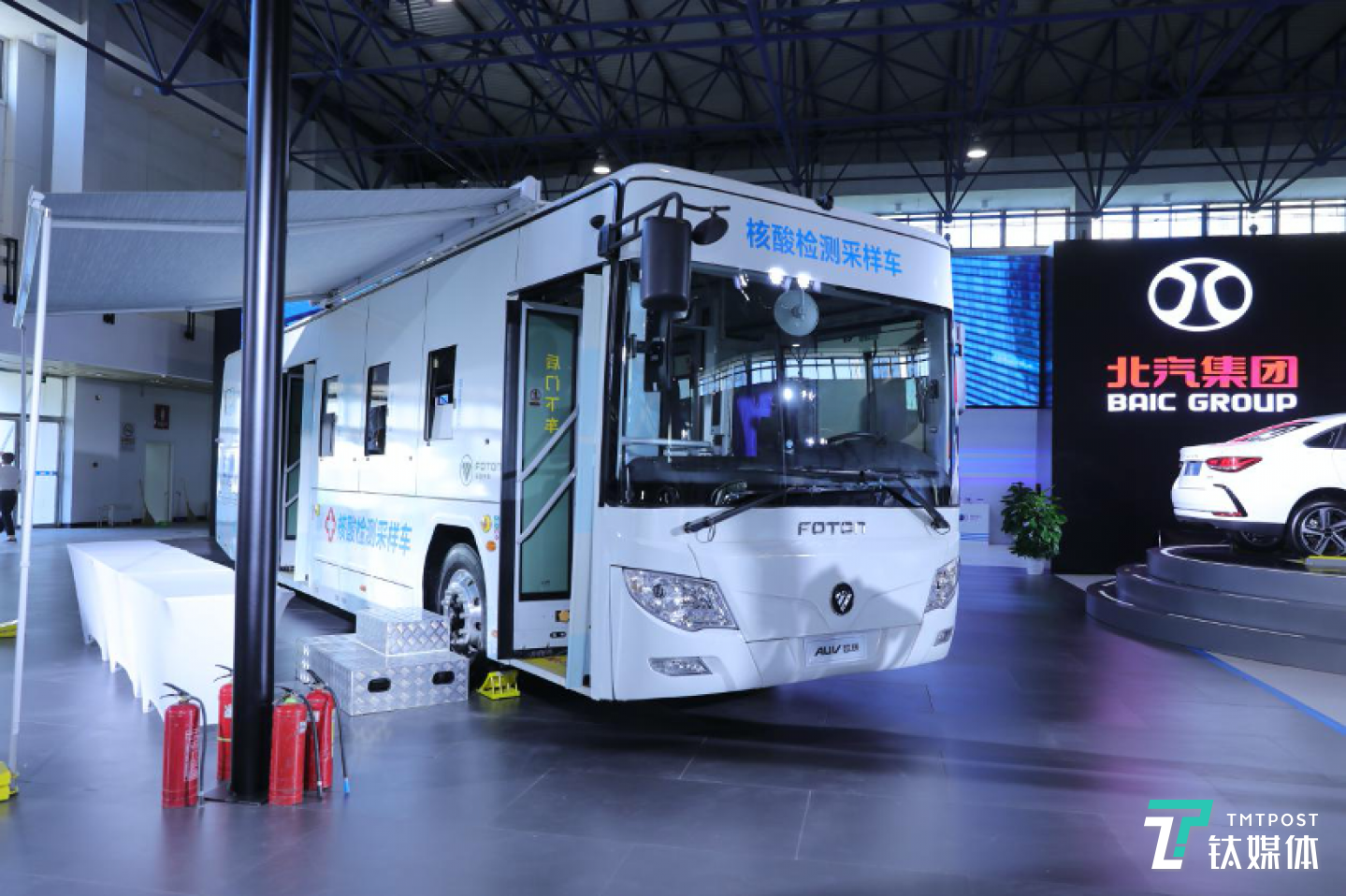 核酸检测采样车