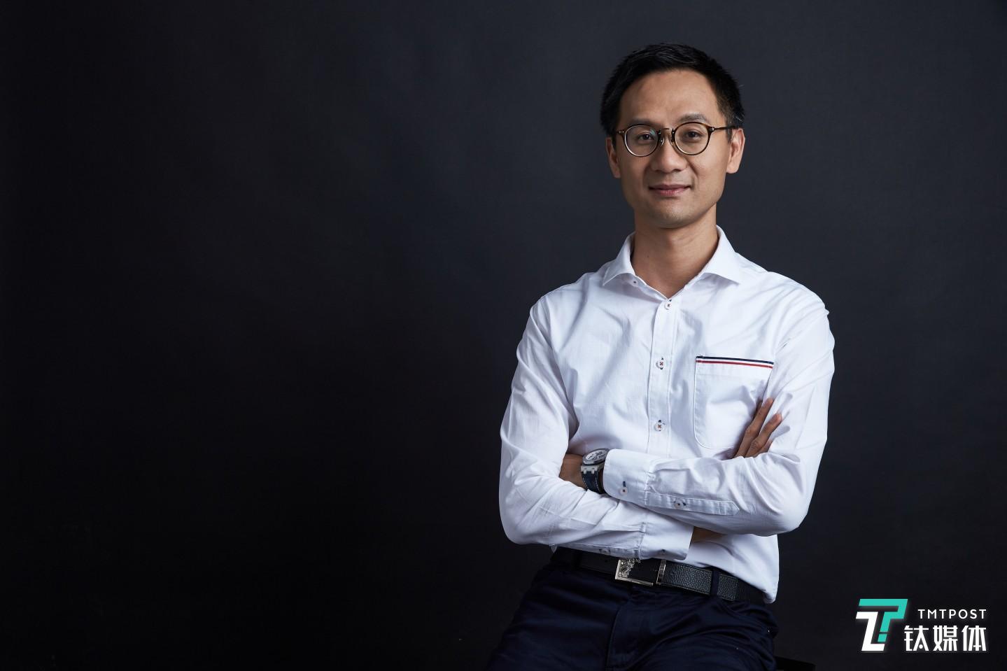 微软在云计算市场的打法，也给了汤道生很多的启发