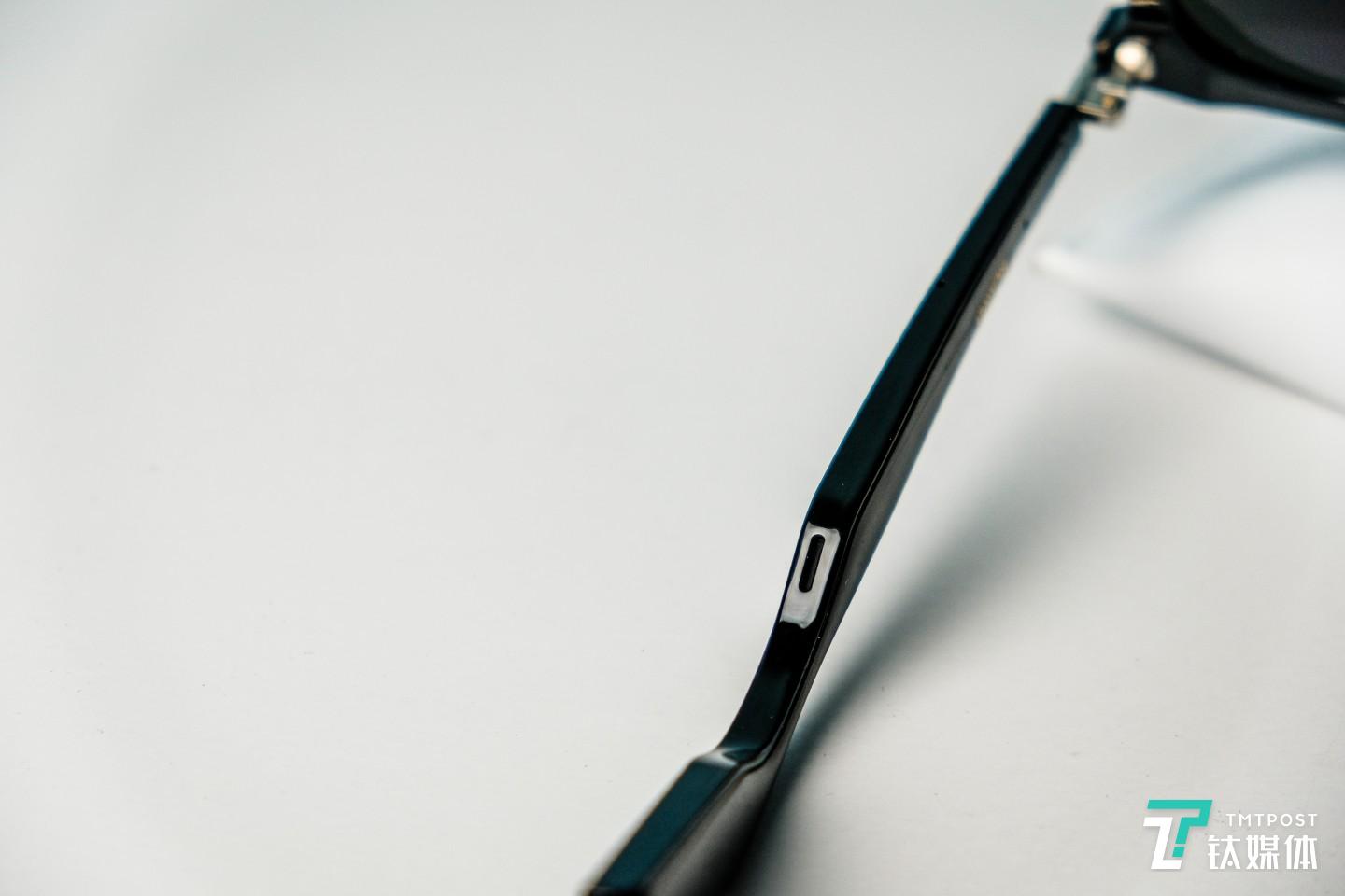 Eyewear的微型扬声器