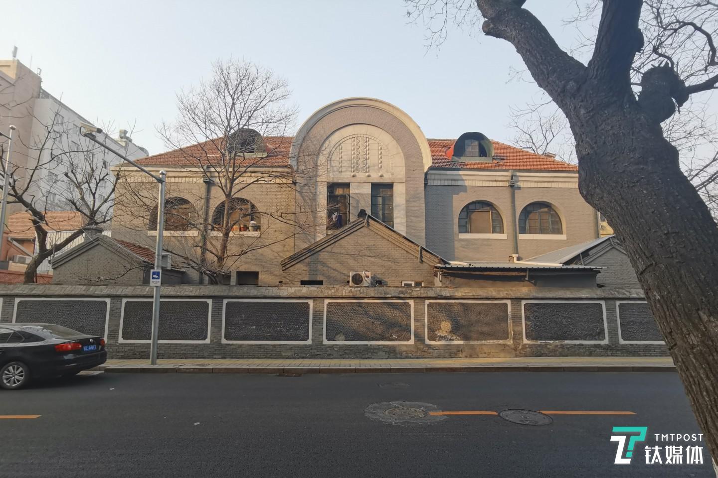 广角镜头样张-焦距：2.26mm，光圈：f/2.2，快门速度：1/410。