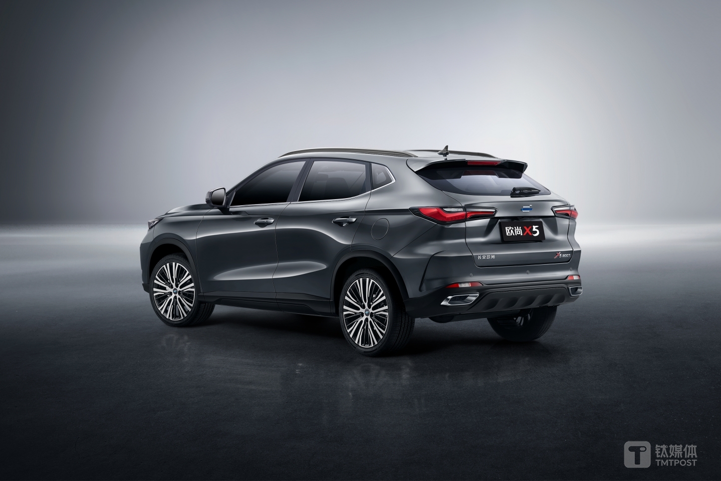 长安欧尚X5-尾灯