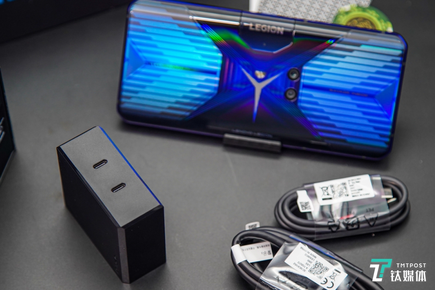 第三代氮化镓充电器