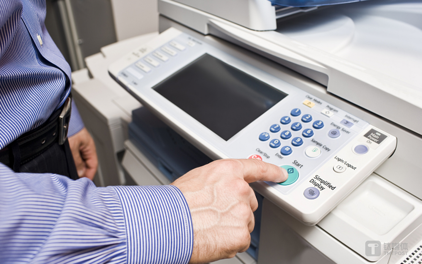 题图来自：视觉中国