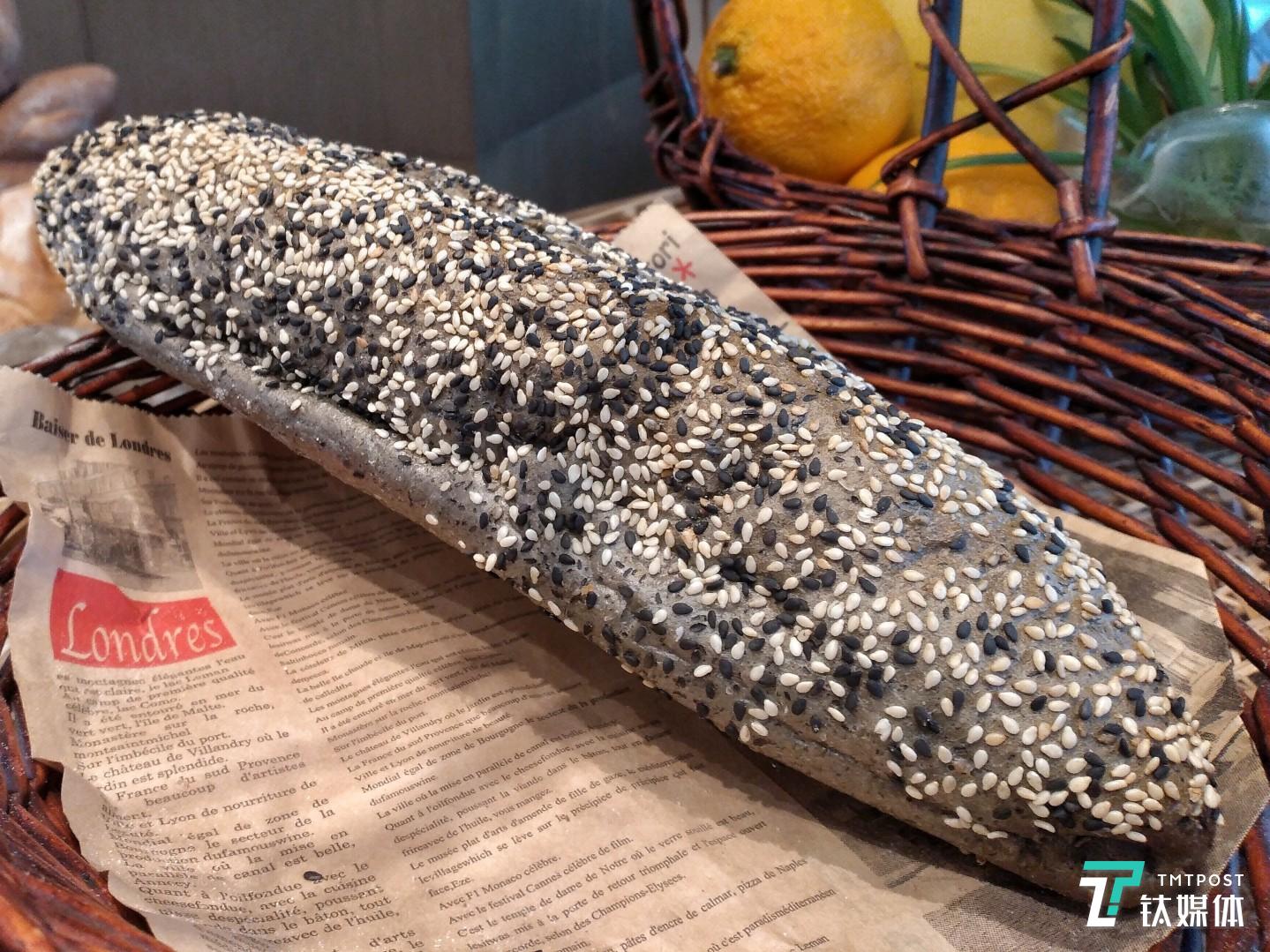 焦距：3.6mm 光圈：f/1.8 快门速度：1/s ISO: