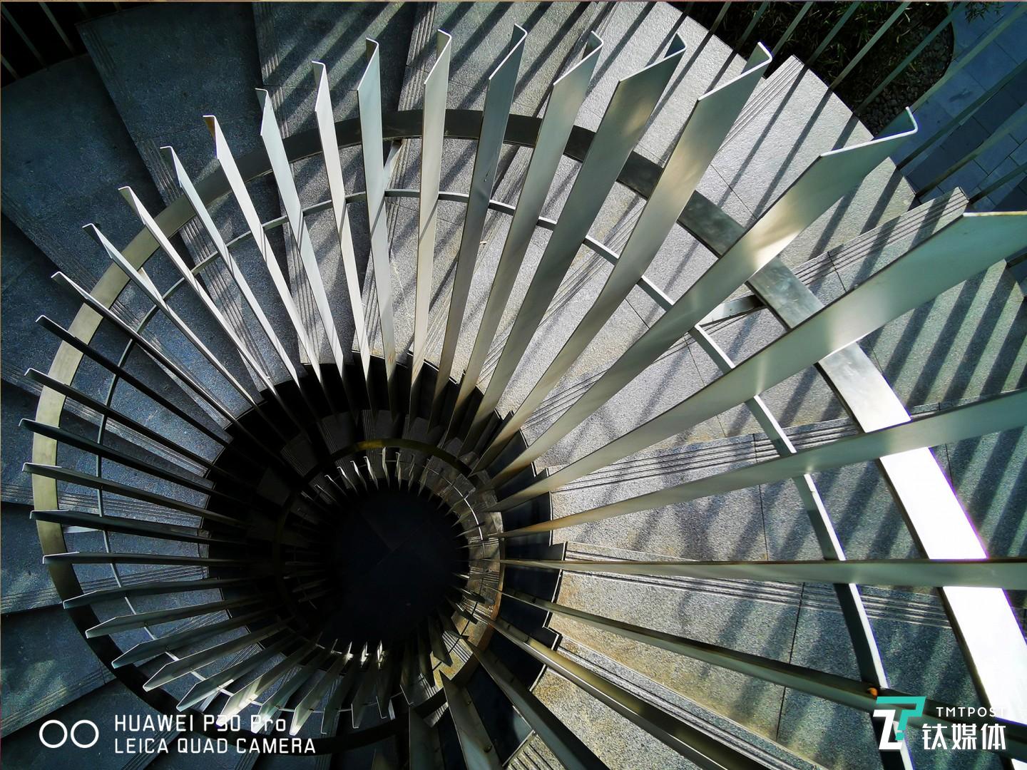 更多样张  焦距：mm（等效35mm焦距） 光圈：f/ 快门速度：1/s ISO: