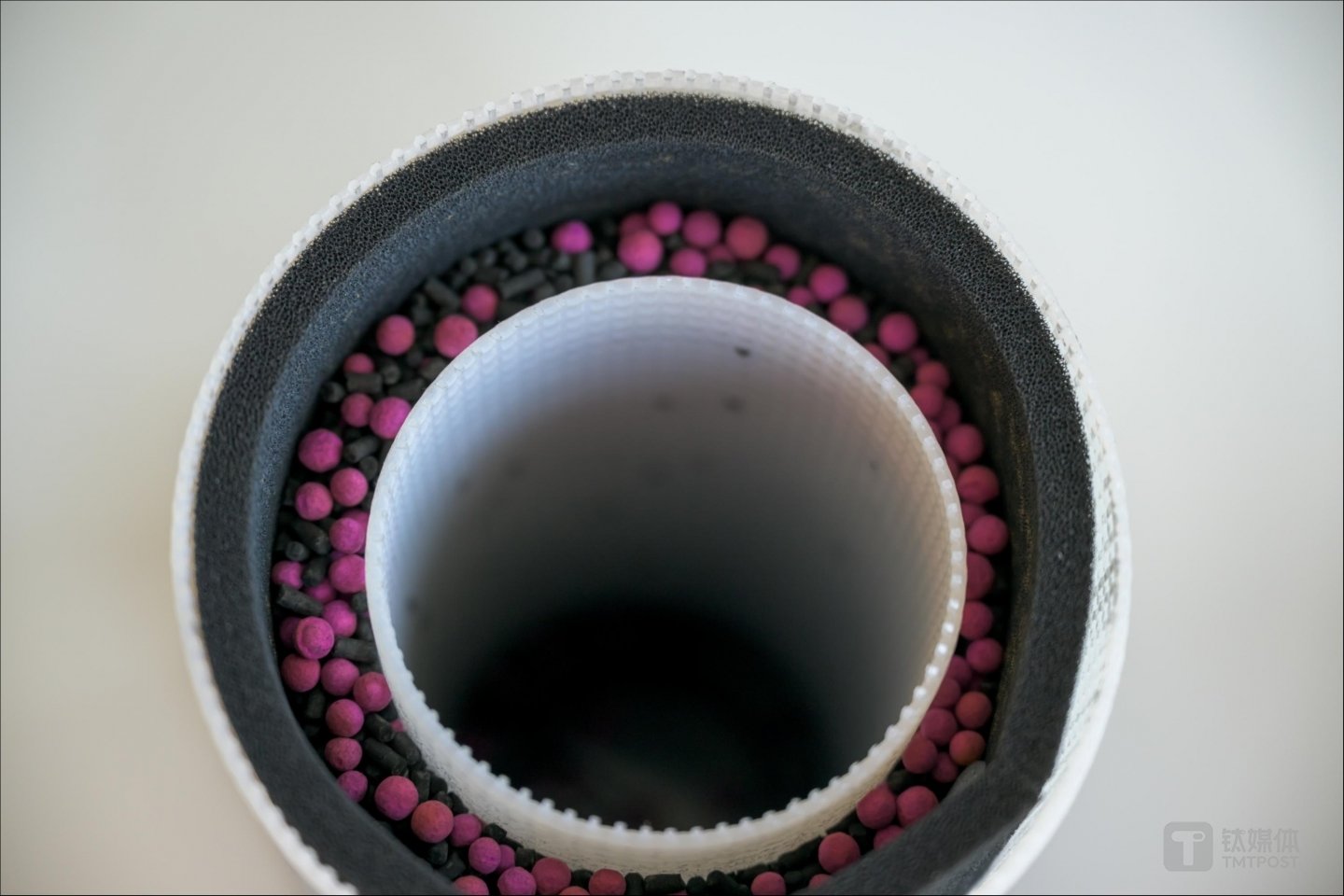 ColdFire技術(shù)的全新濾芯結(jié)構(gòu)(圖片來源:鈦媒體APP作者拍攝)