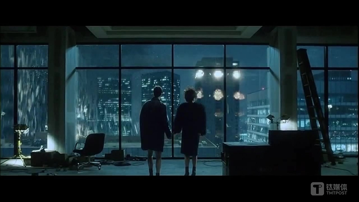 《搏击俱乐部》结局场景