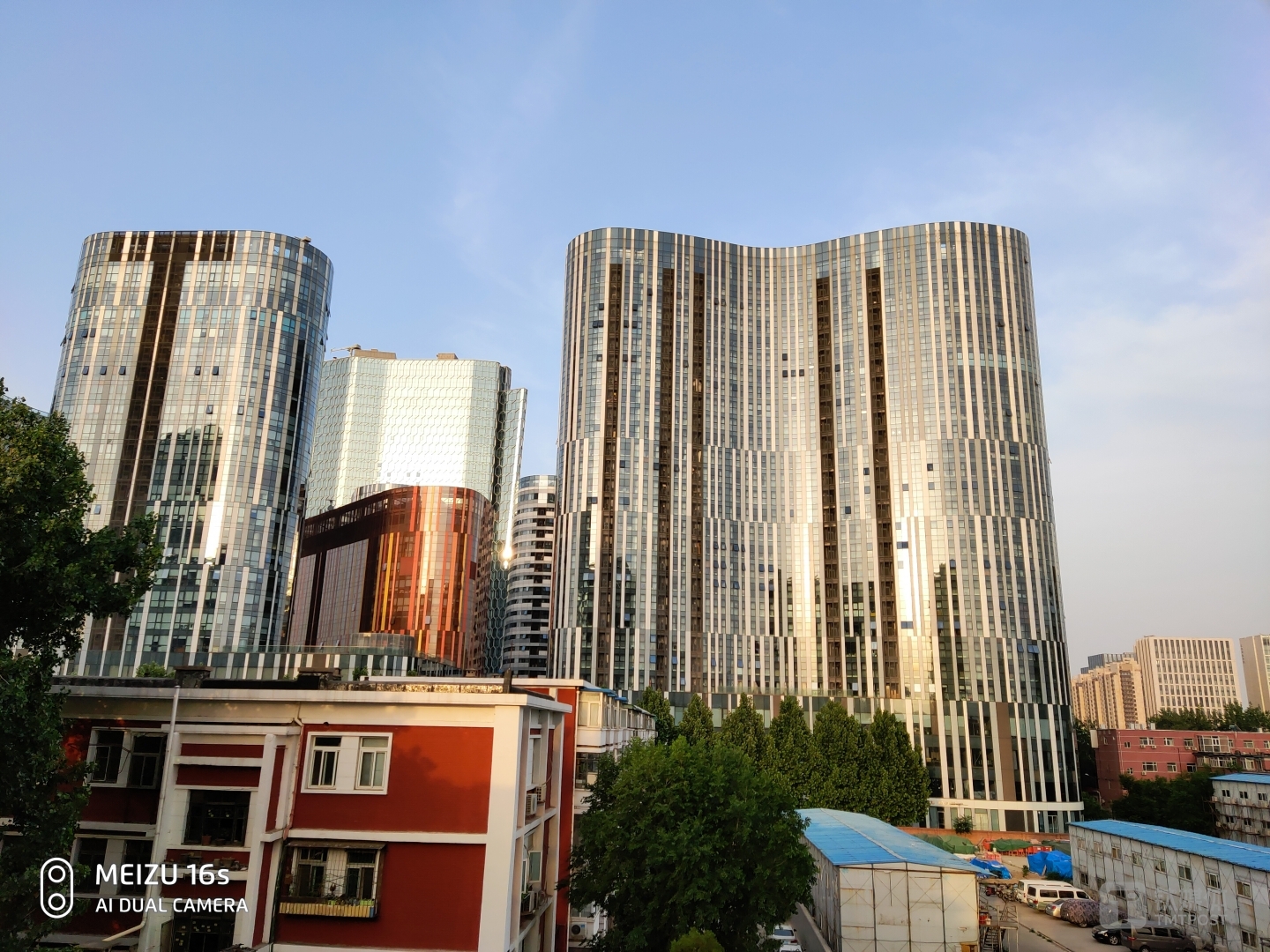 1X光学变焦的建筑物拍摄样张