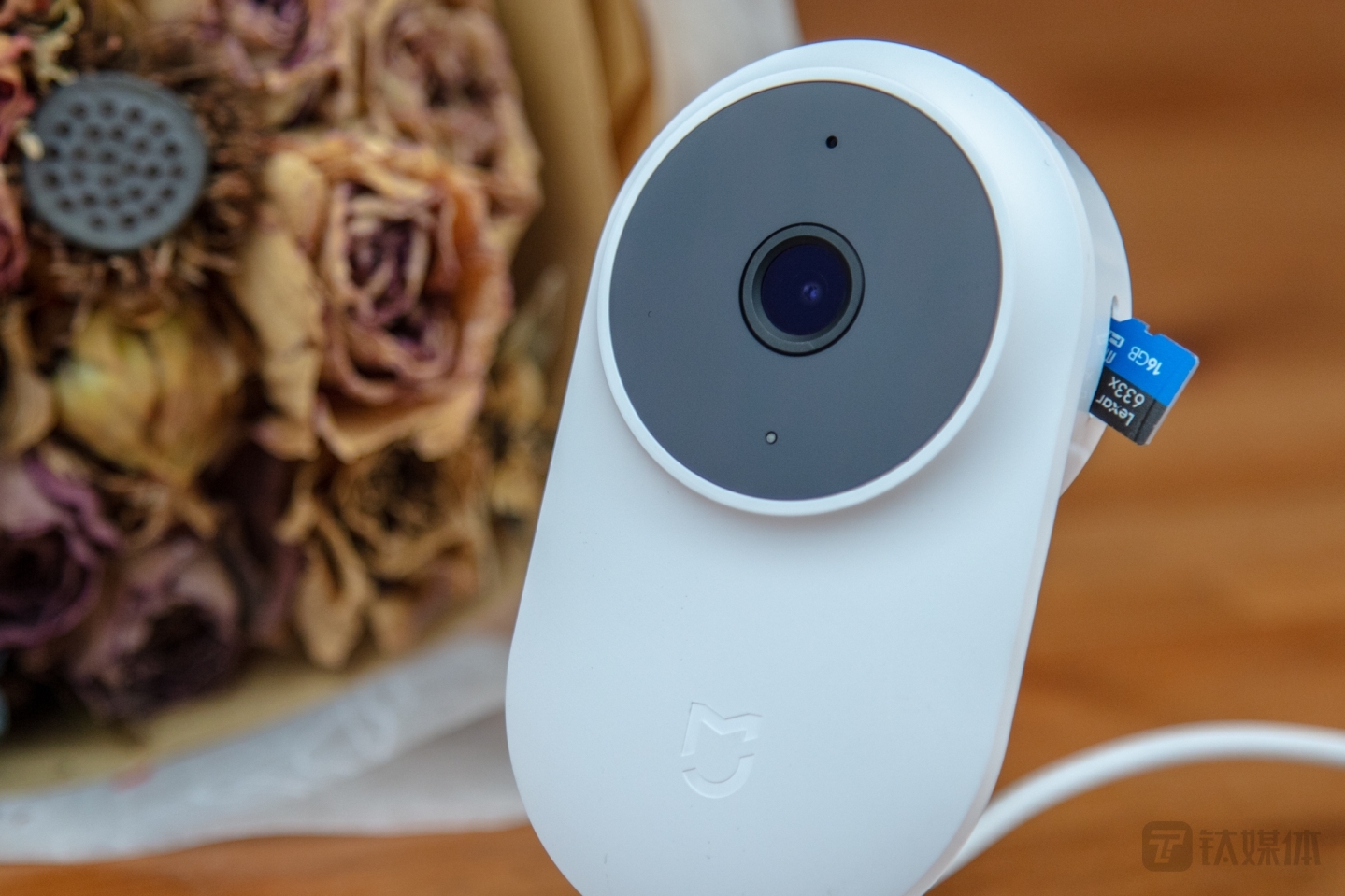 支持Micro SD卡存储