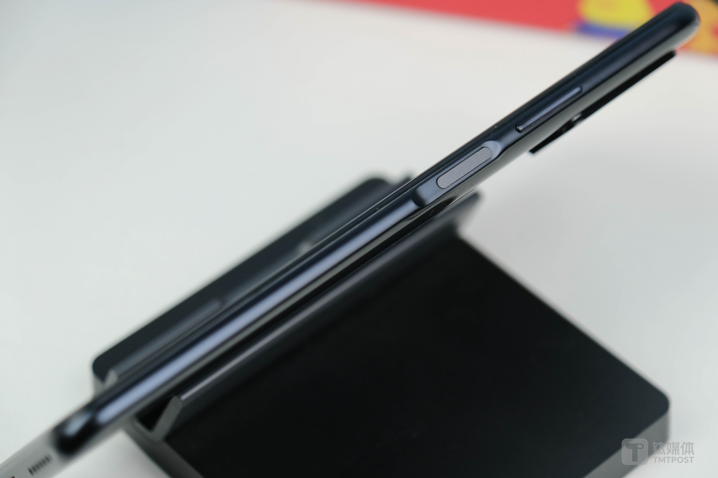 侧面指纹识别按键