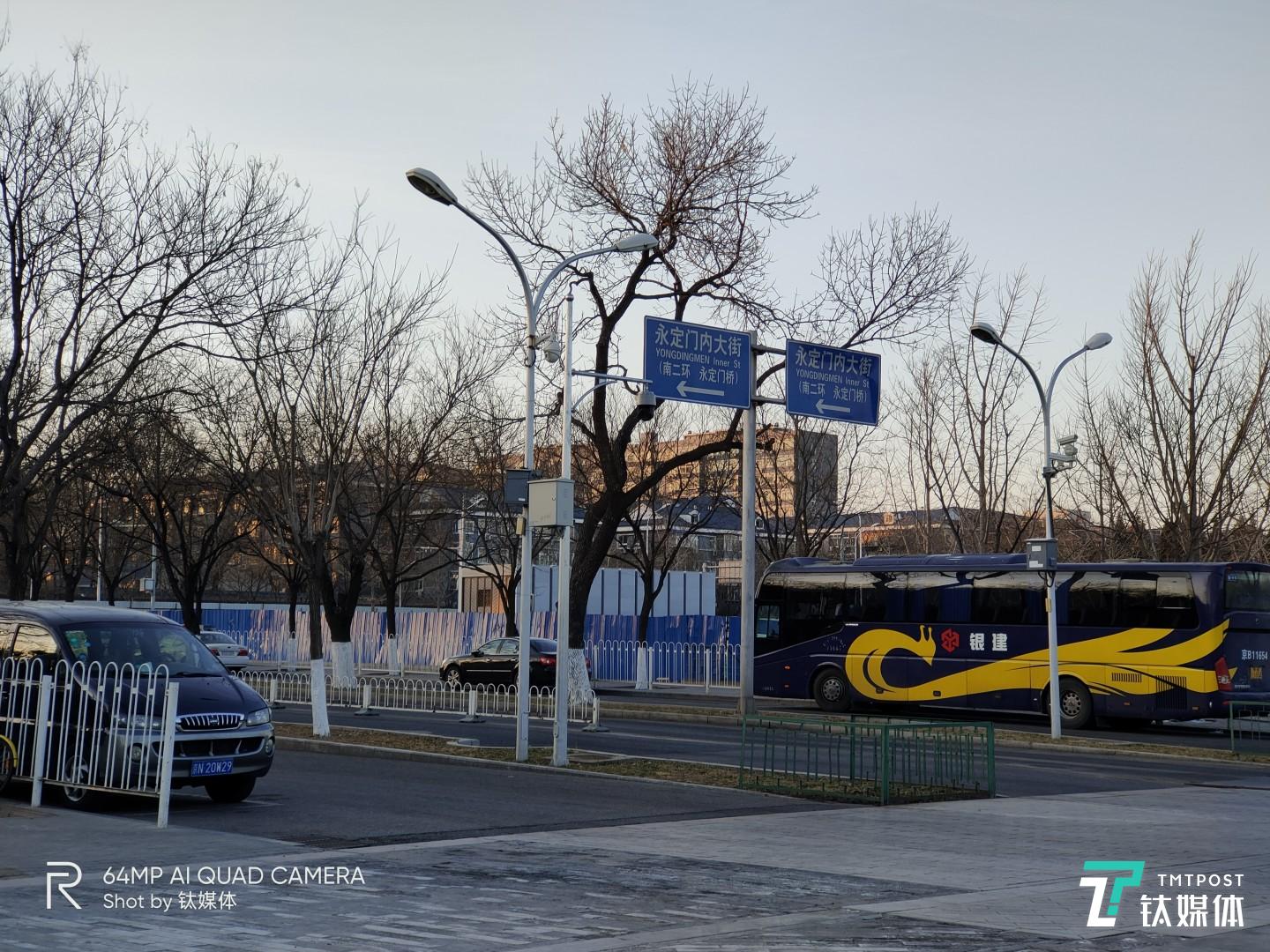 1200万像素2倍变焦镜头样张 焦距:6.25 毫米;光圈:f/2.5;快门速度:1/117。