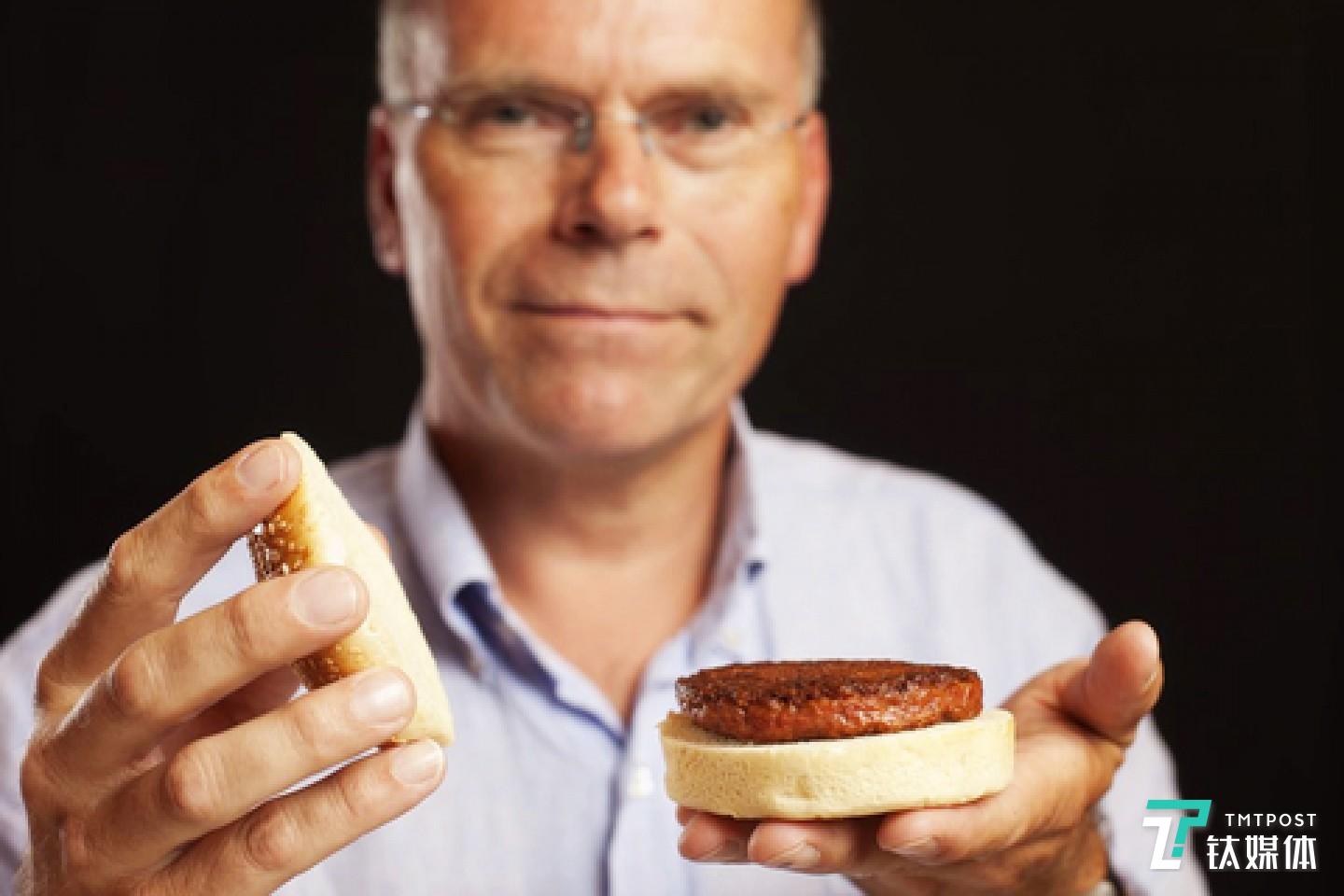 人造肉汉堡入选《时代周刊》评选出2019年度100项最佳发明，2019被称为人造肉元年 ，人造肉月饼、人造肉汉堡开始出现在市场上。