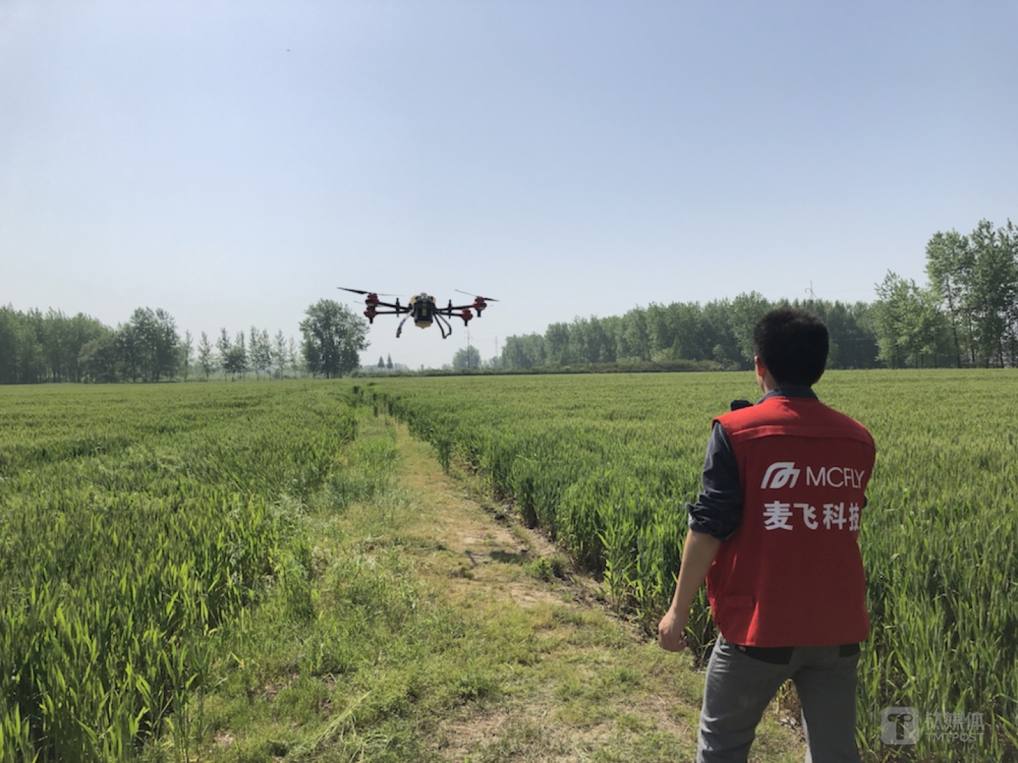 麦飞的&ldquo;飞手&rdquo;执行无人机操作工作