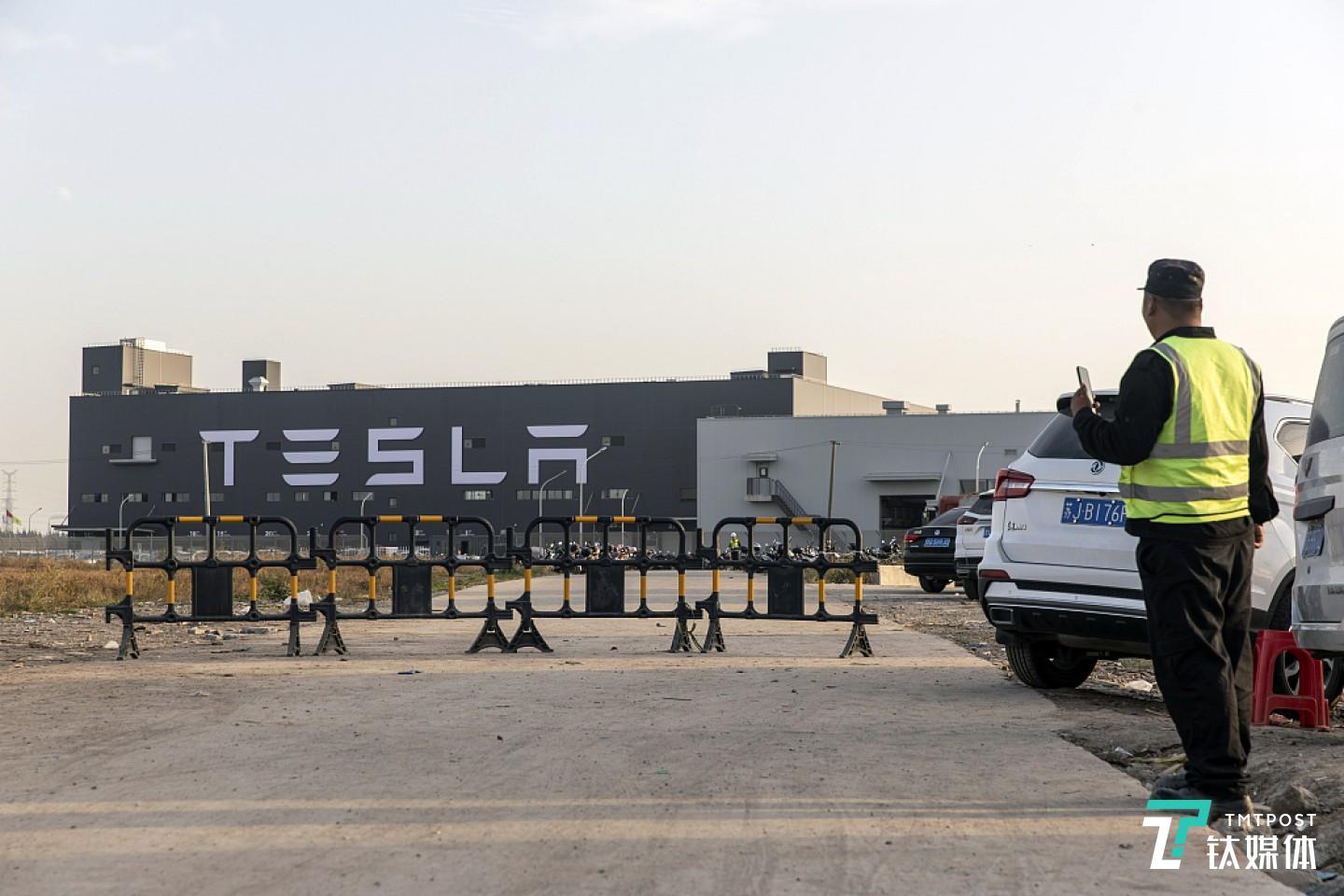 特斯拉工厂