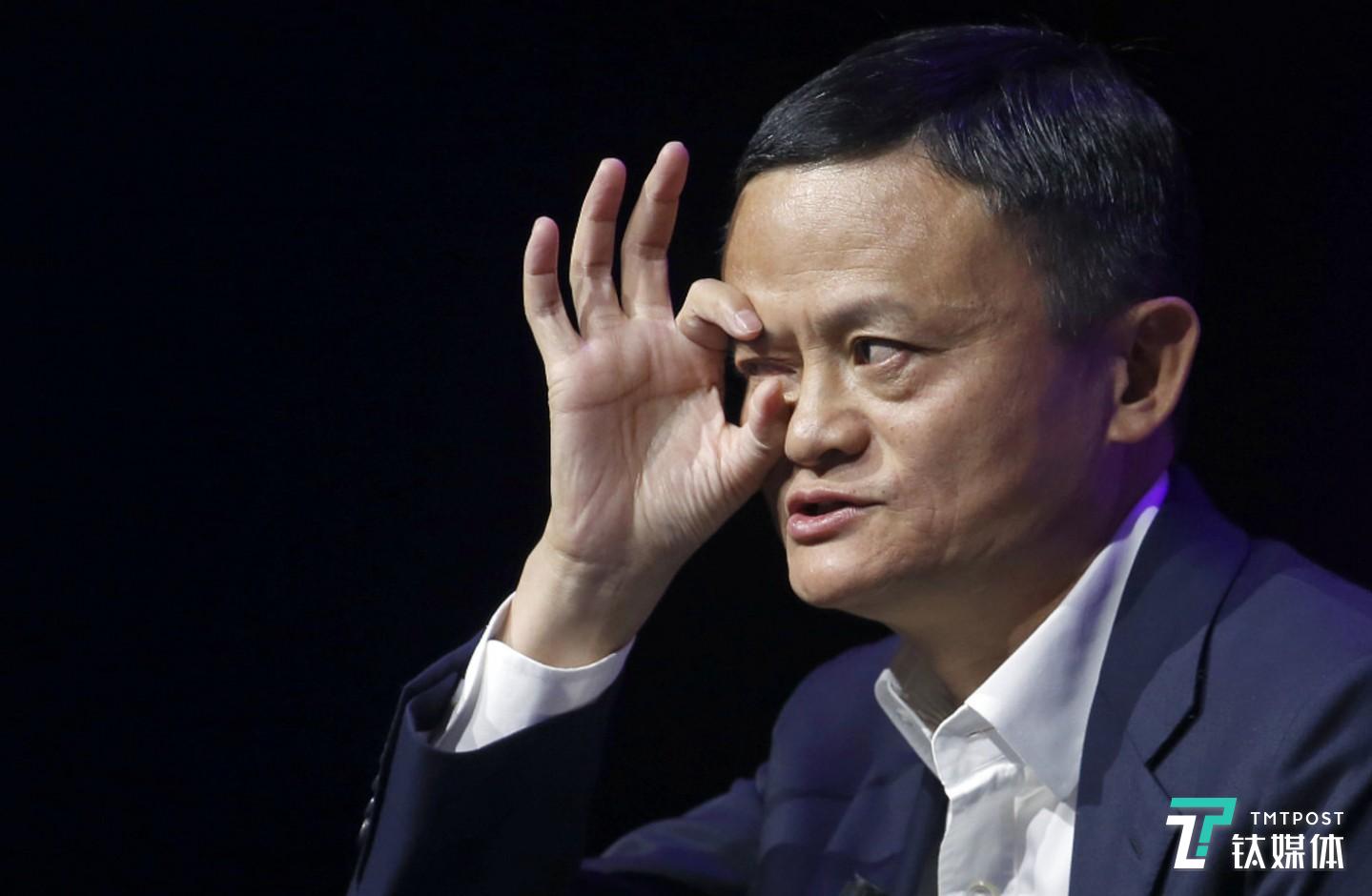 9月10日，马云正式卸任阿里巴巴董事局主席，马云发表卸任演讲表示&ldquo;青山不改，绿水长流，后会有期&rdquo;。（图/视觉中国）