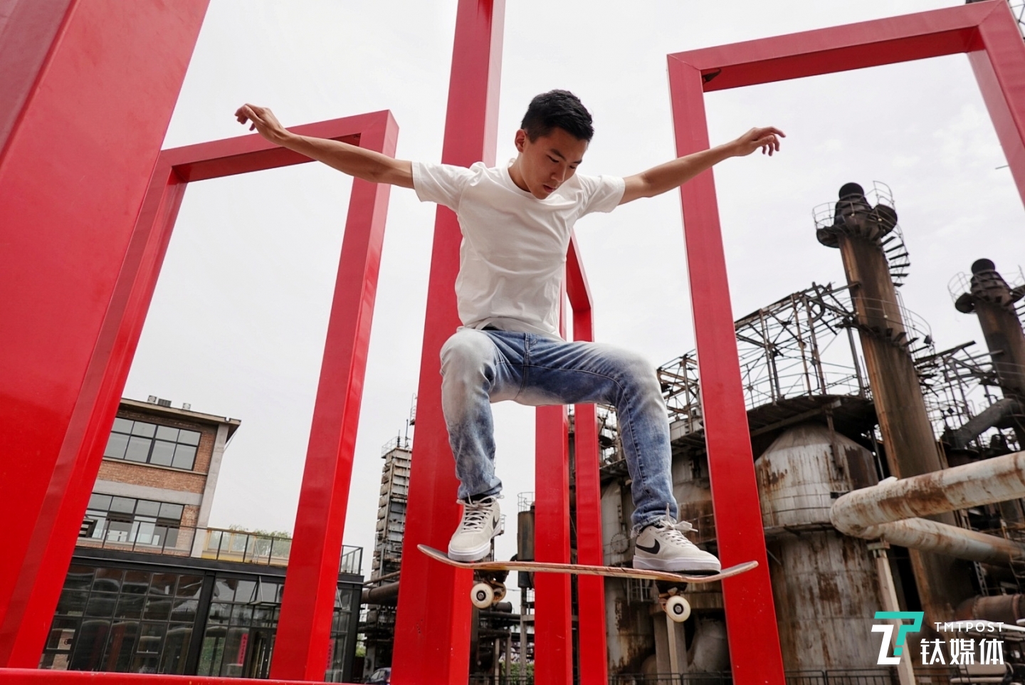 索尼黑卡RX100M6数码相机