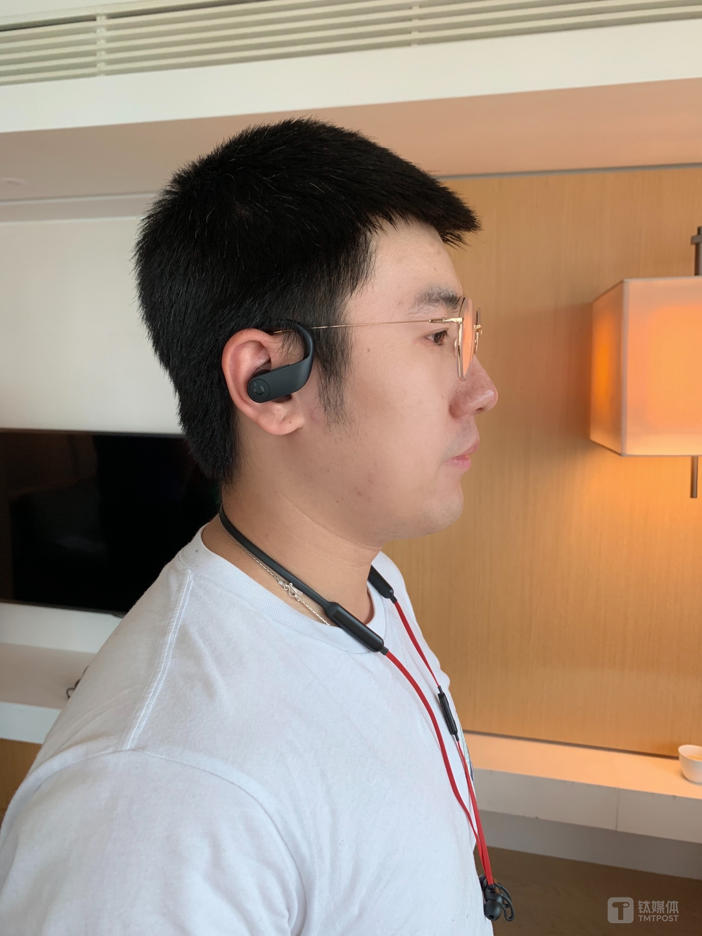 Powerbeats Pro 上耳