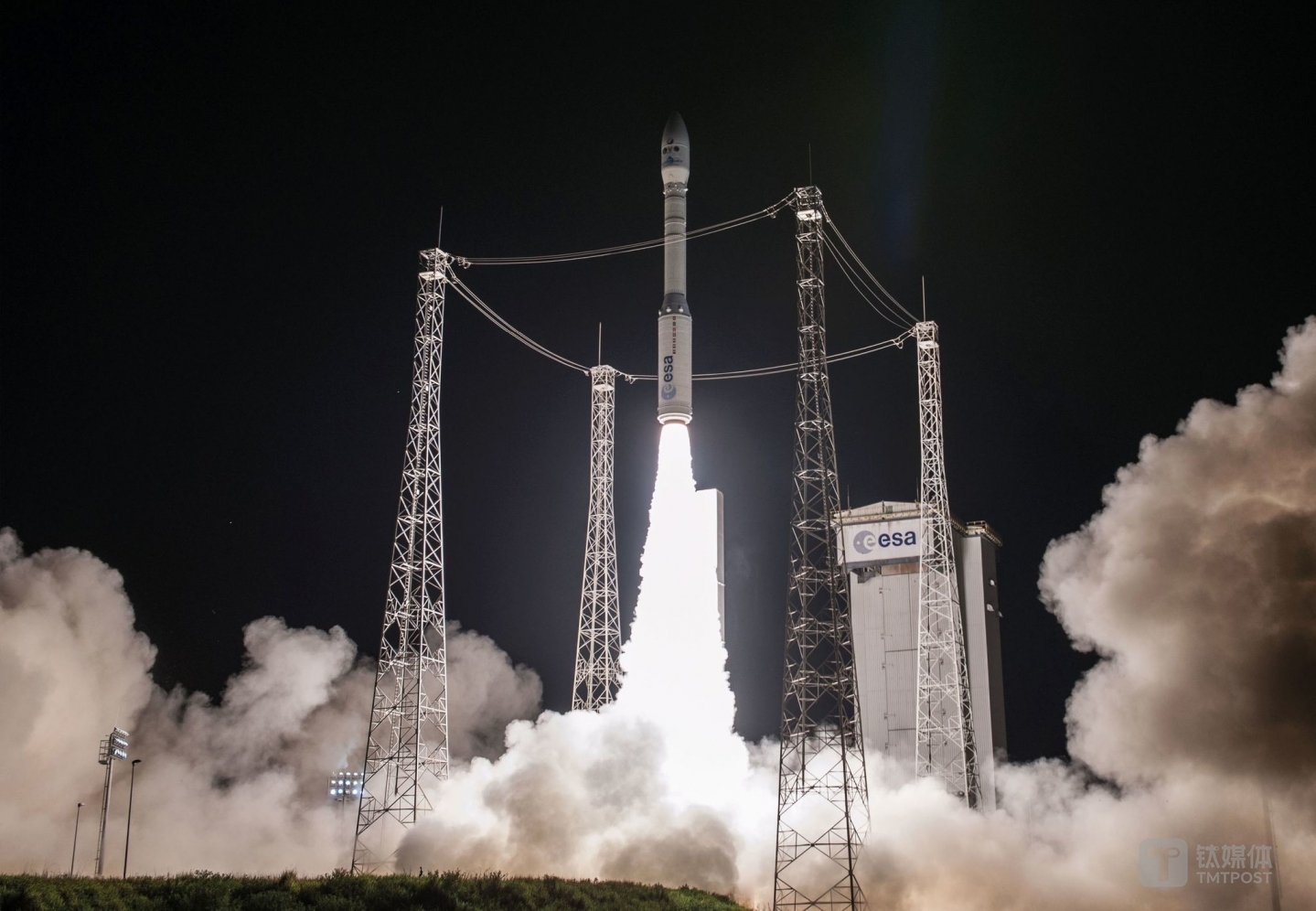 2016年，一支搭载 Terra Bella 微型卫星的火箭成功升空 (Jim Guillon / AFP/Getty Images)
